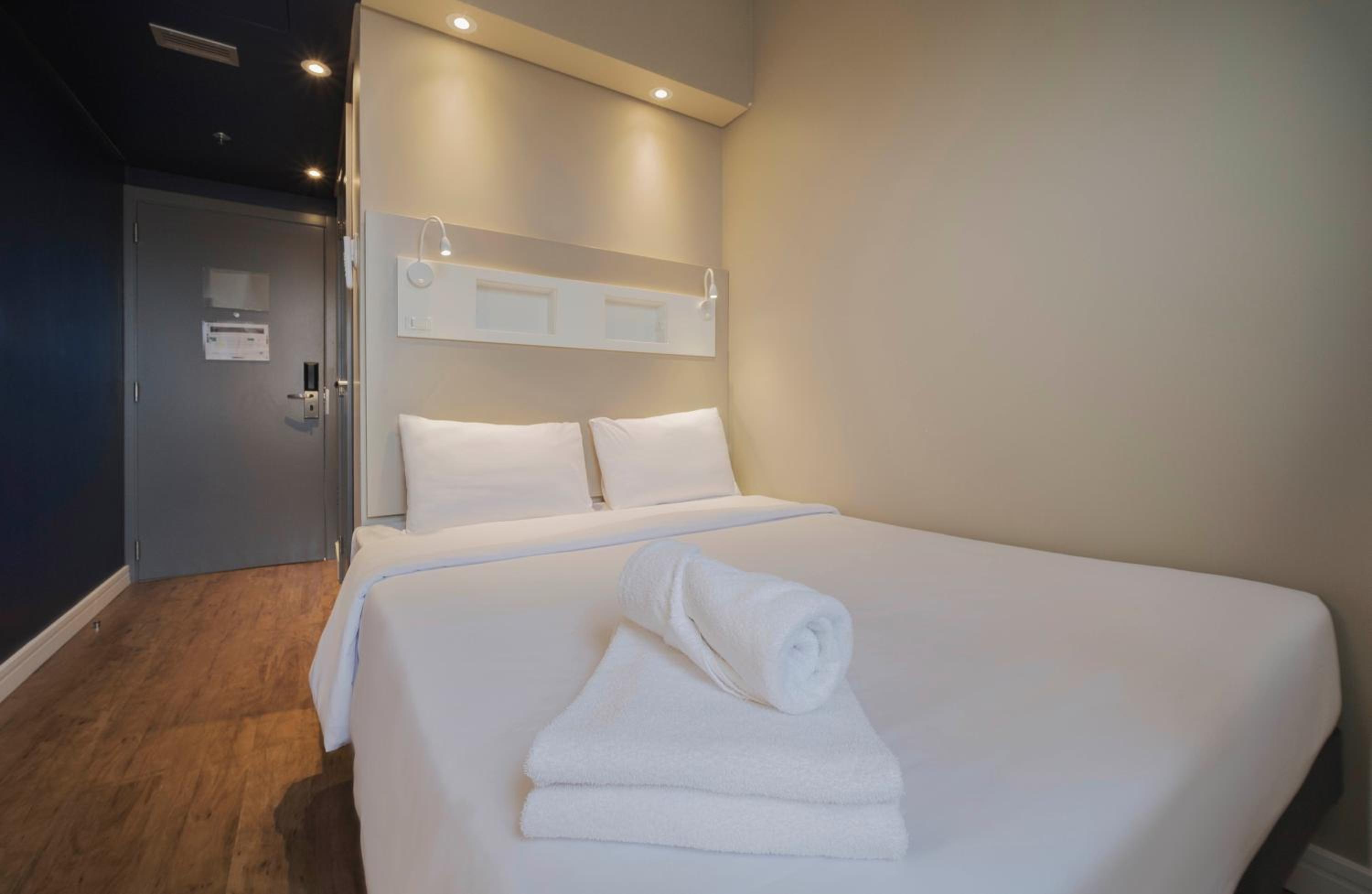 Standard Apartment with One Double Bed - Photo 3