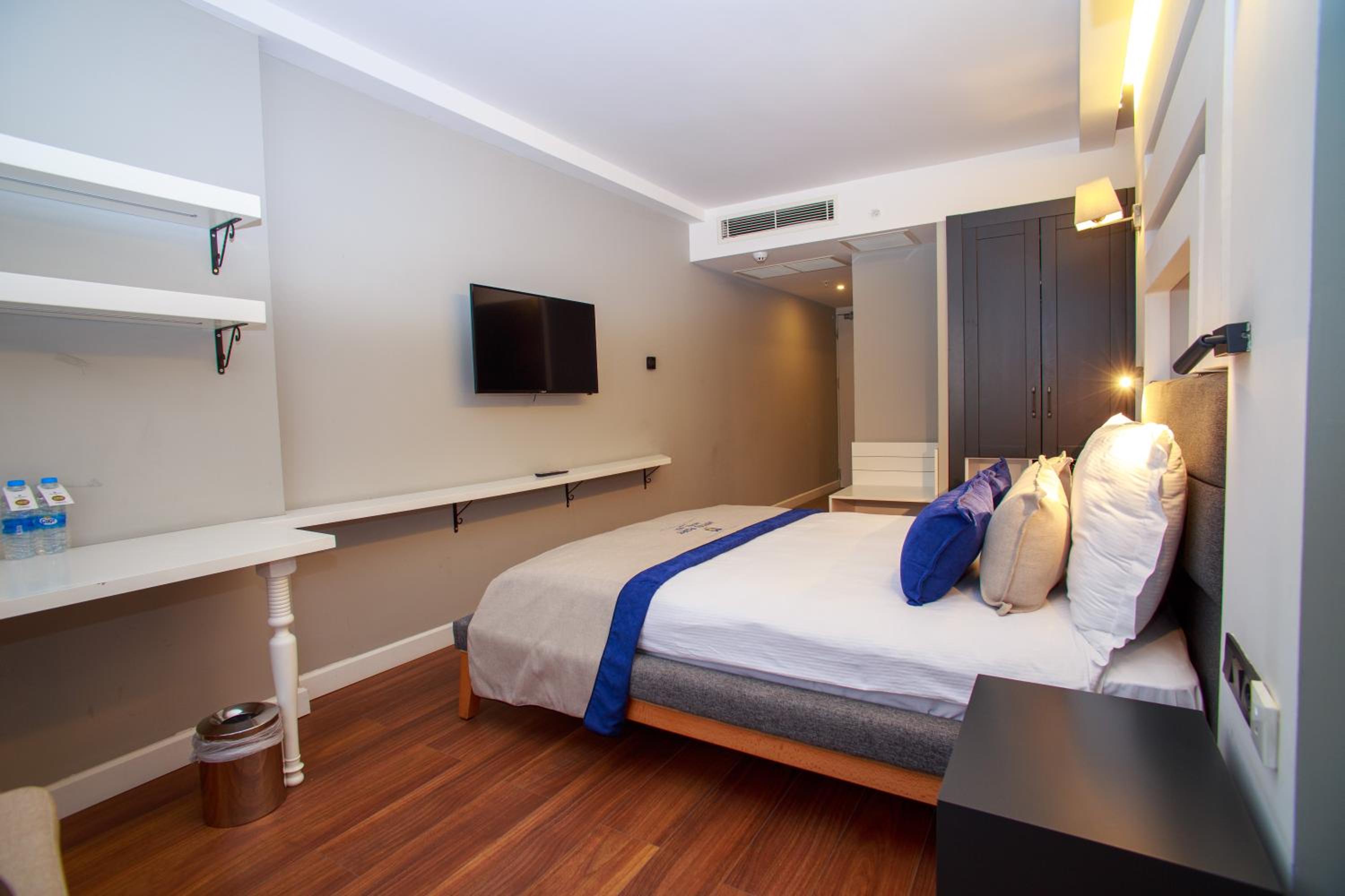 Superior Double Room - Photo 3