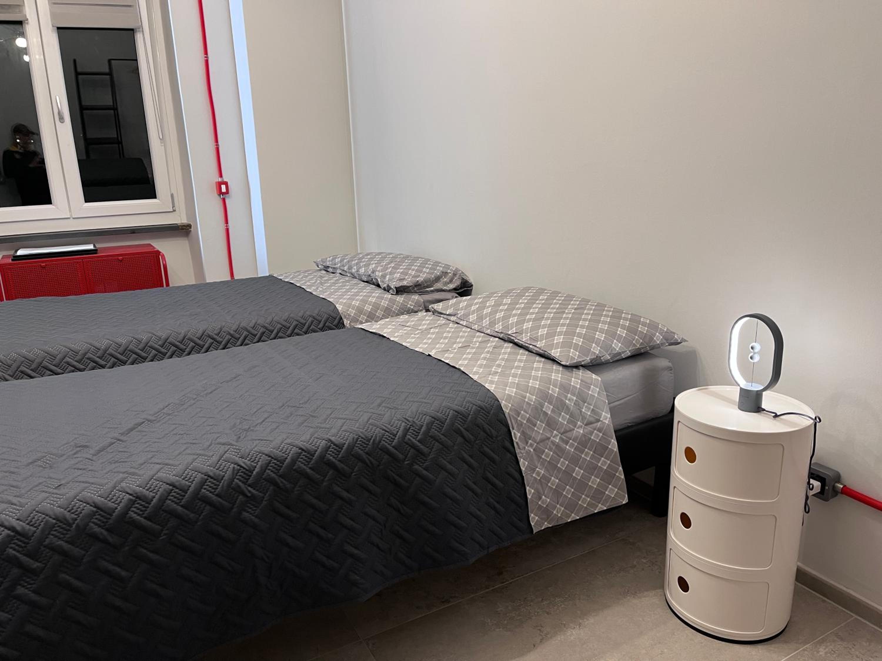 Deluxe Studio