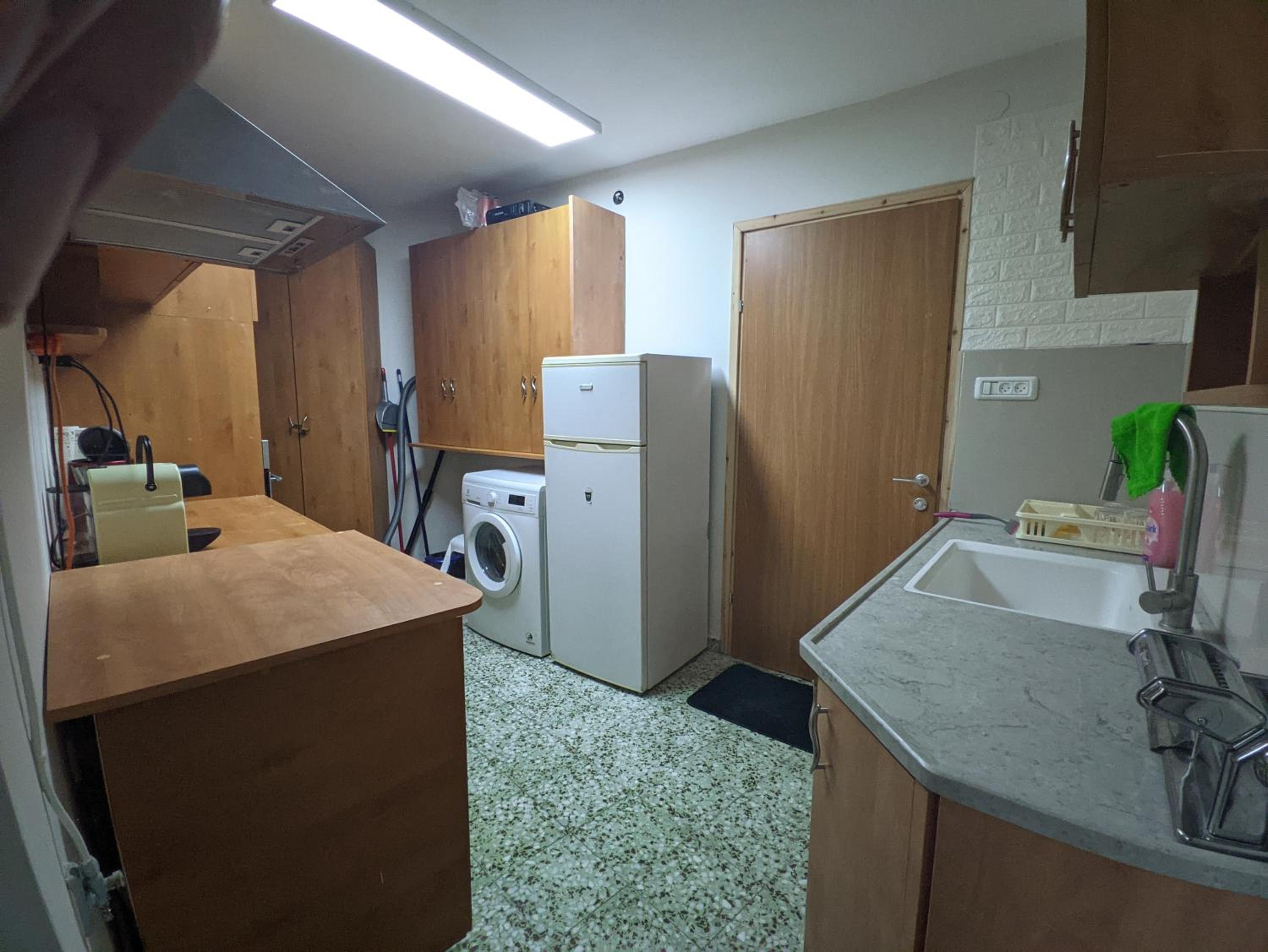 One-Bedroom Apartment - Photo 23