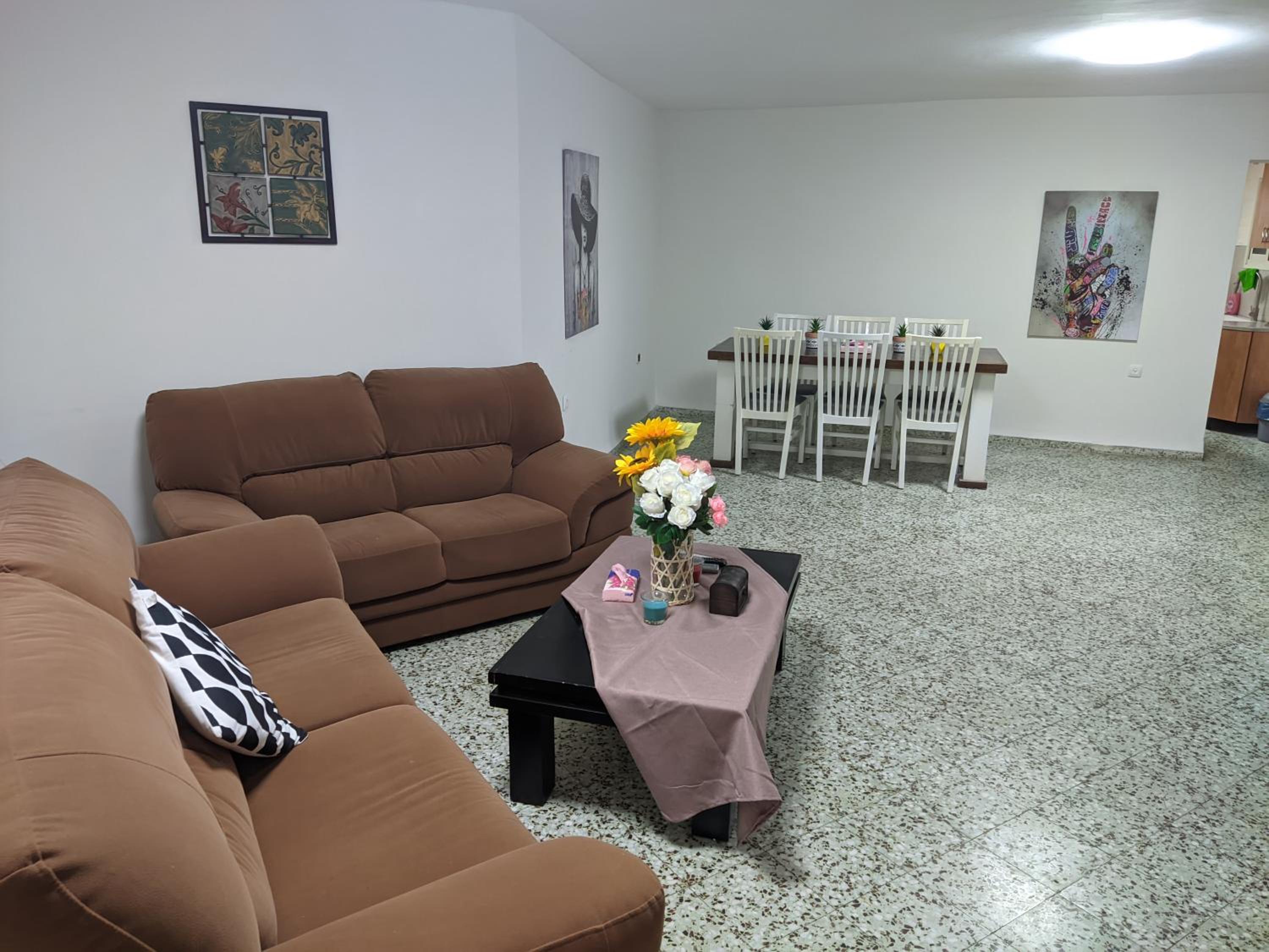 One-Bedroom Apartment - Photo 18