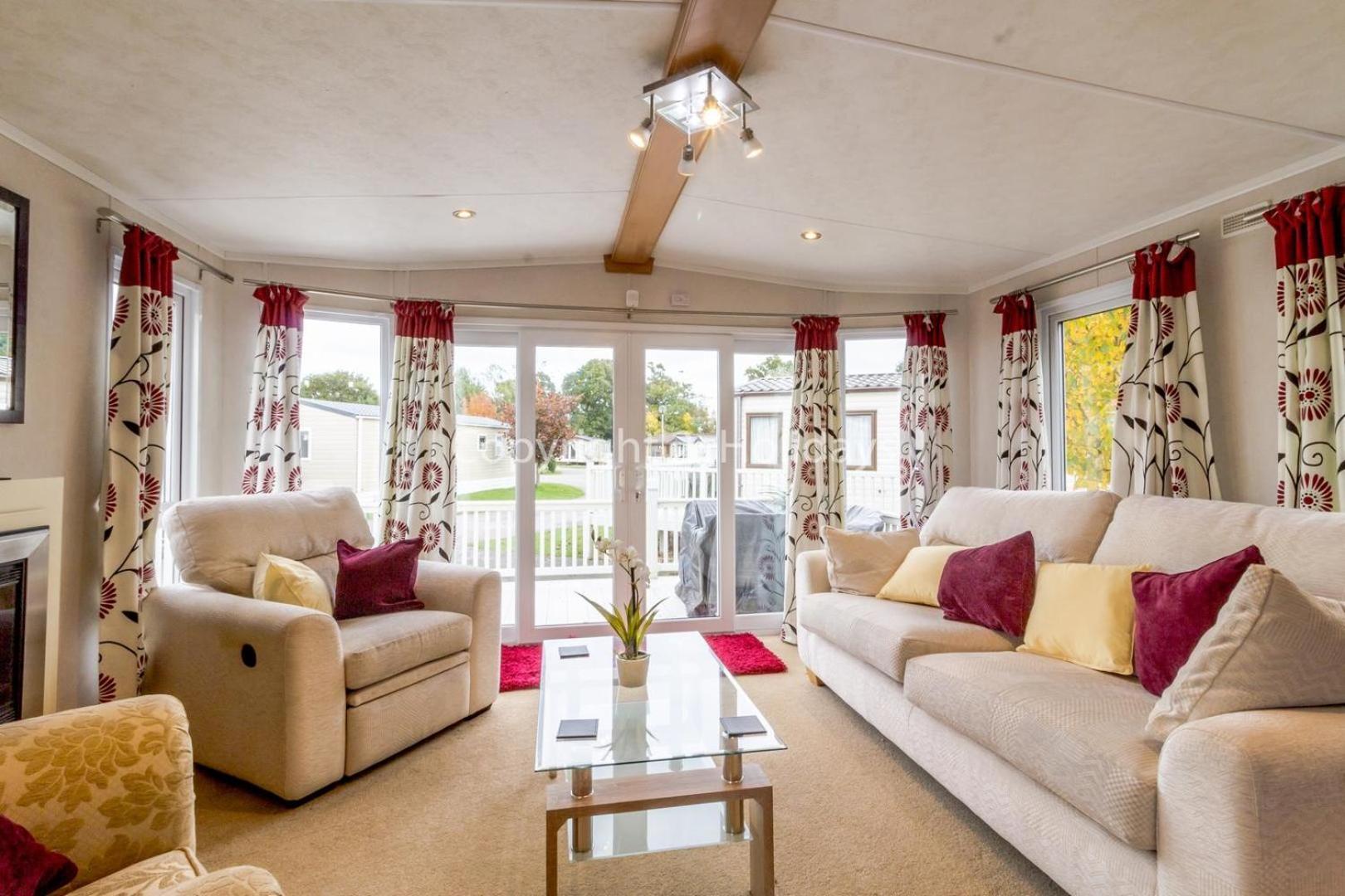 Three-Bedroom Mobile Home photo 1