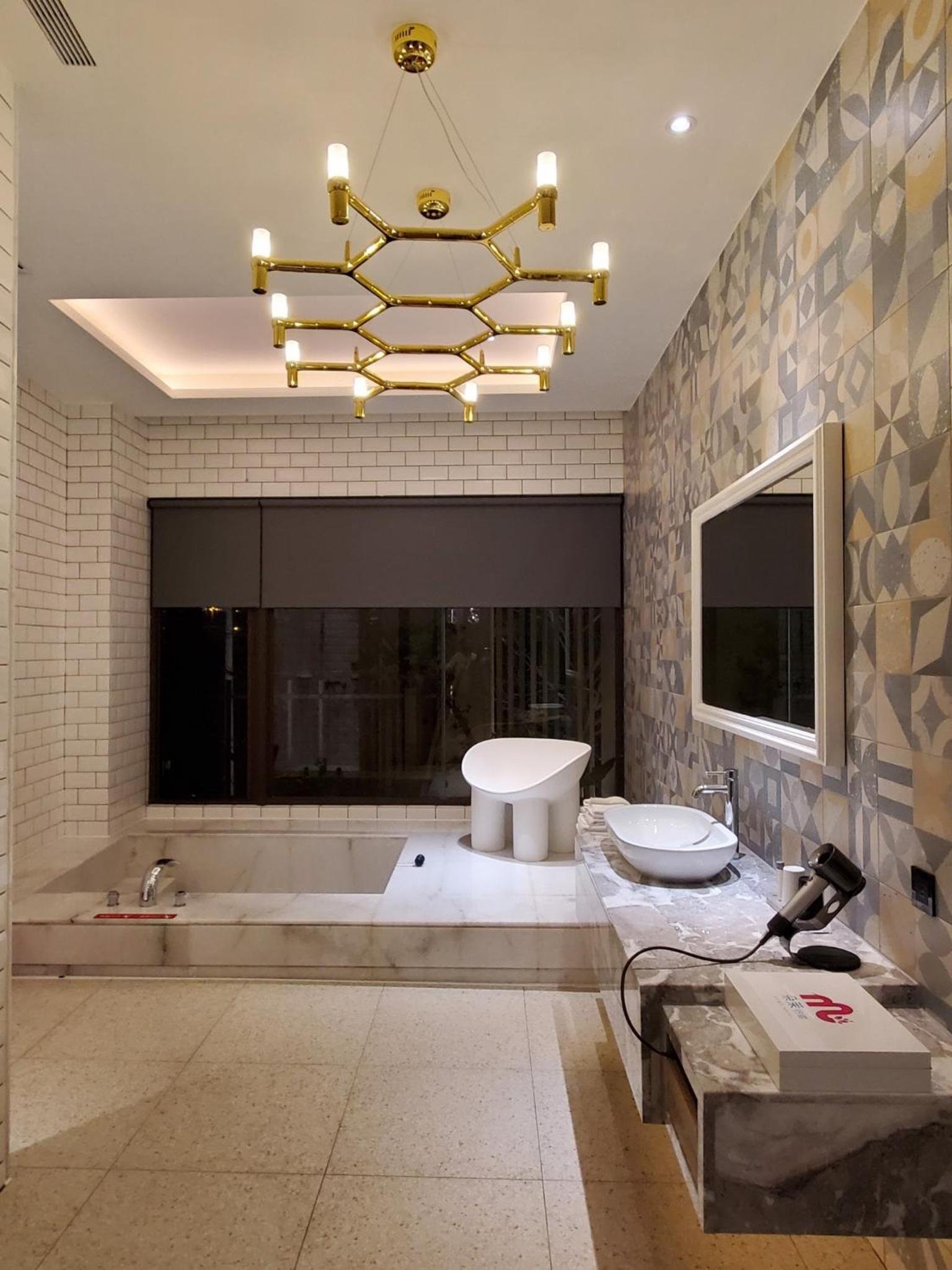 Standard Queen Room - Photo 4