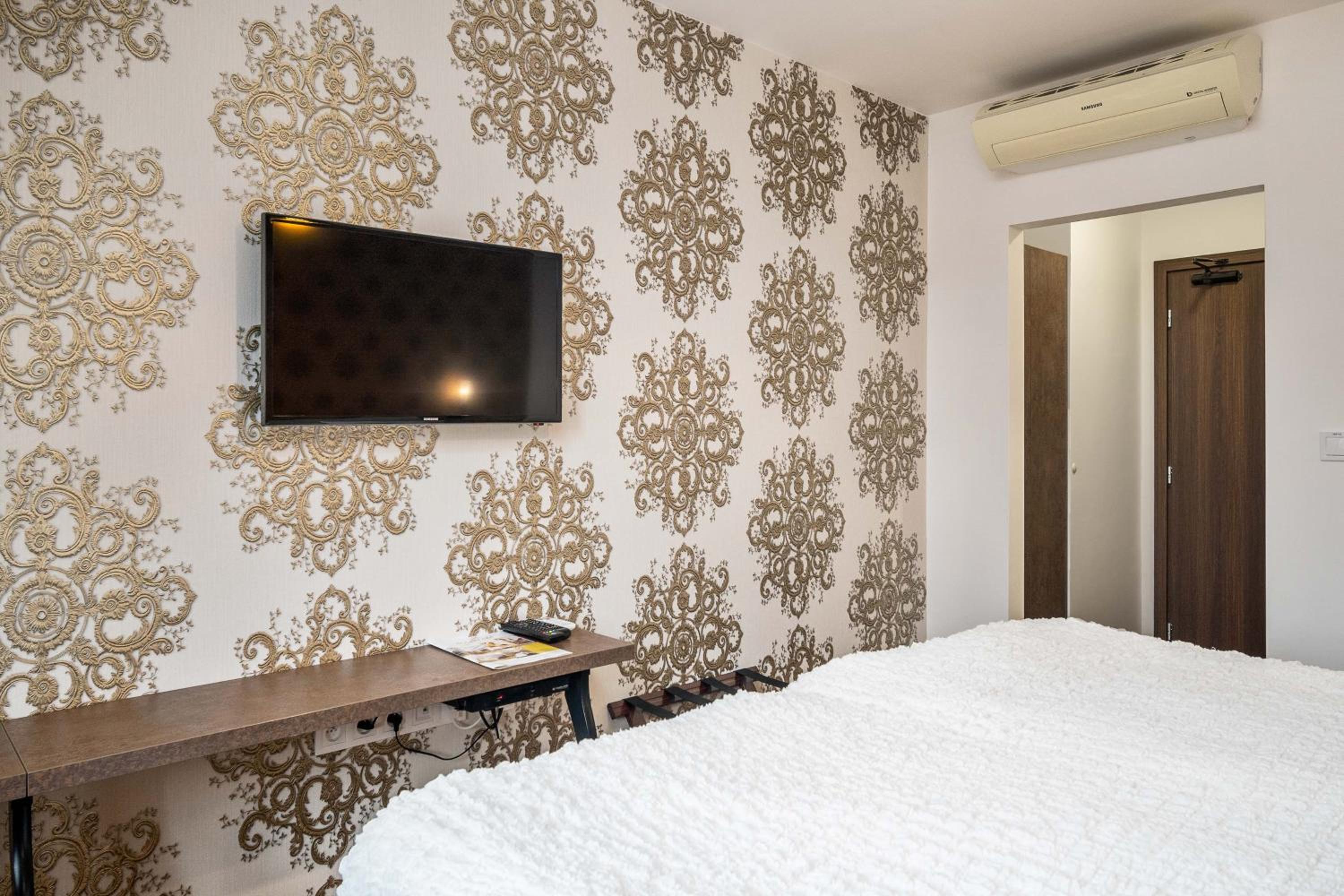 Deluxe Double Room photo 3