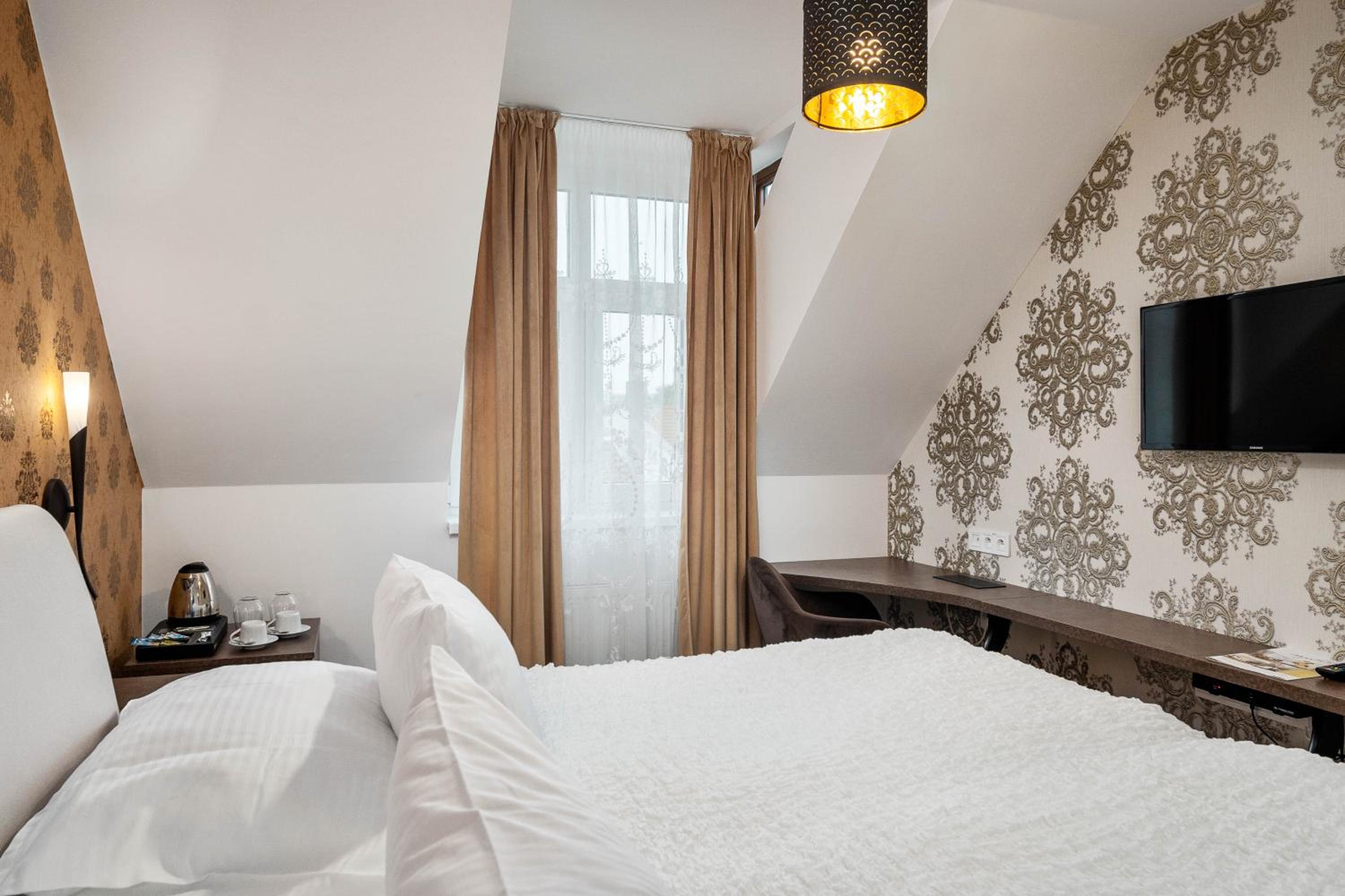 Deluxe Double Room photo 2
