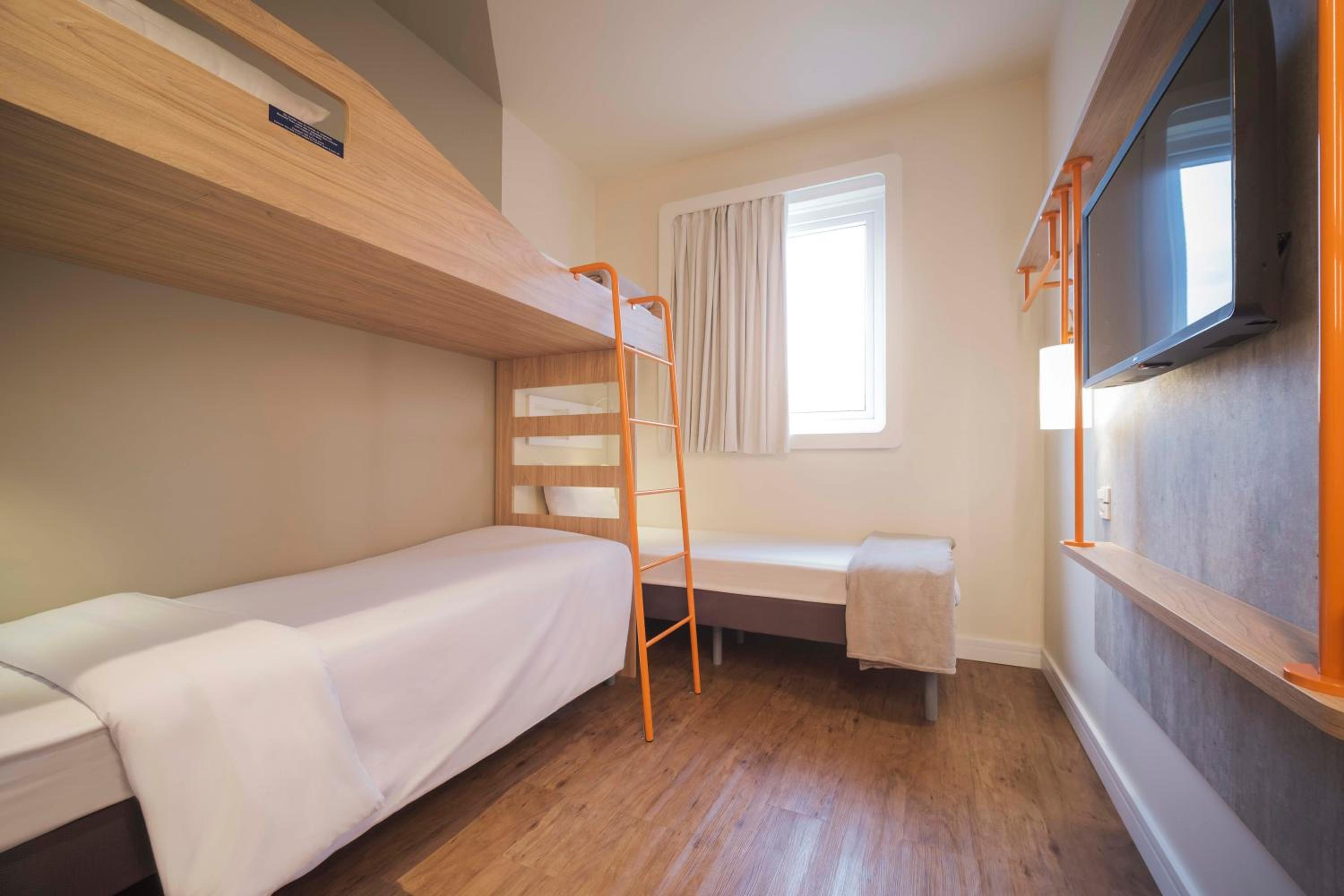Triple Apartment - Photo 1