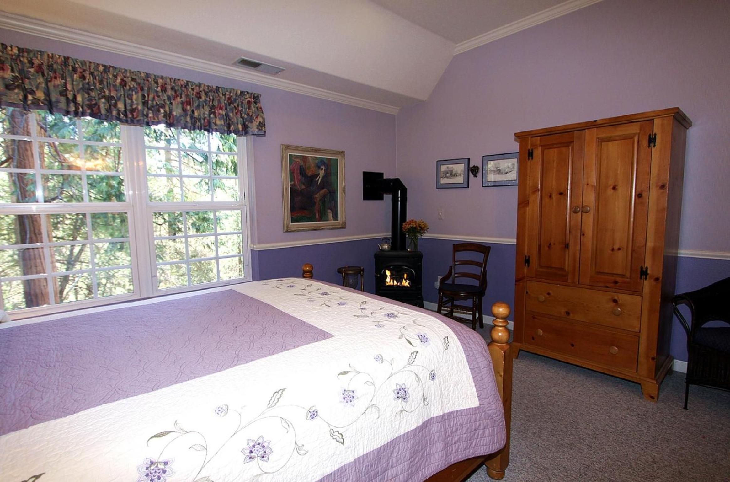 Deluxe Queen Room (Lupine) photo 2