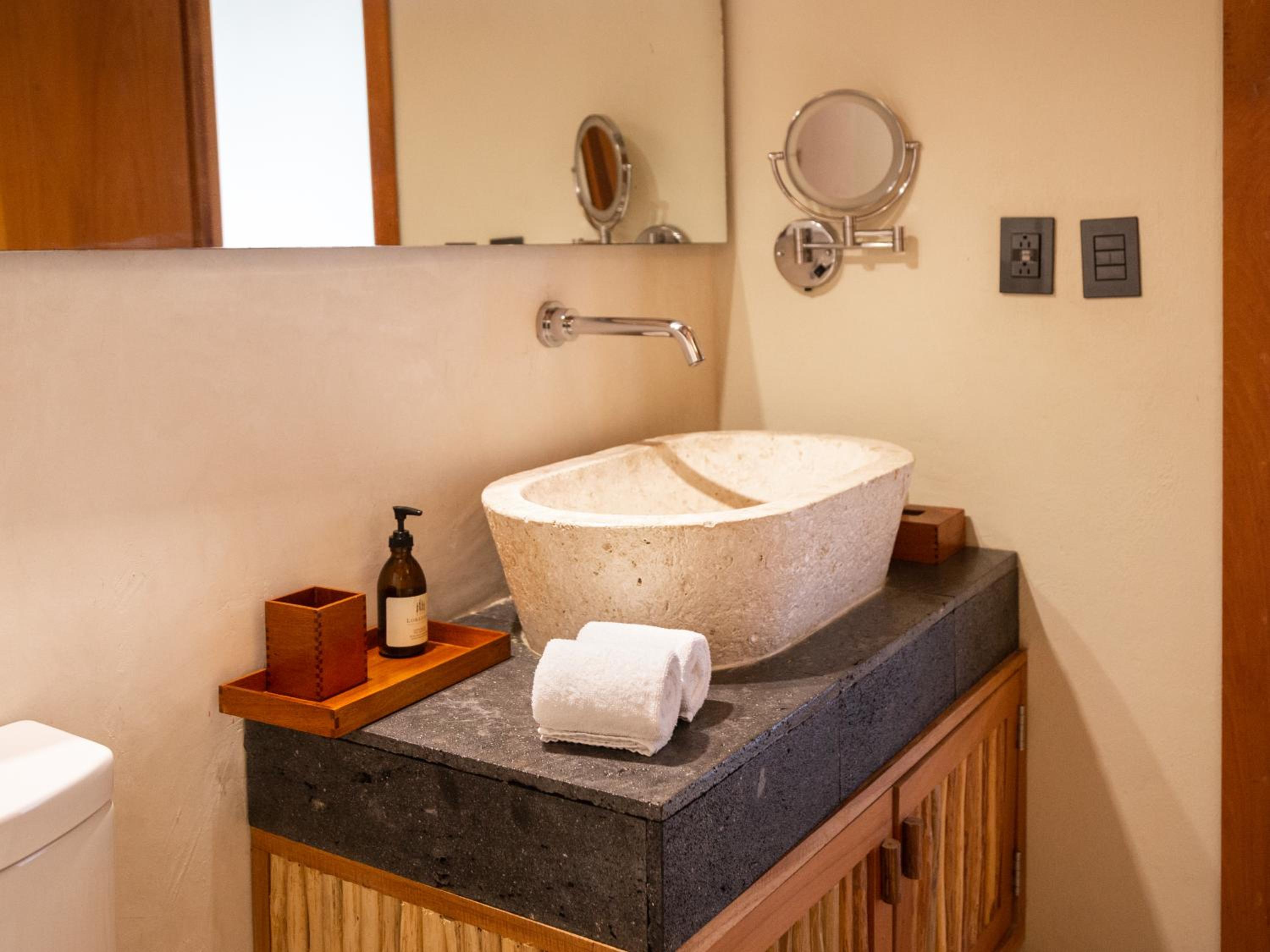 Suite with Terrace - Photo 5