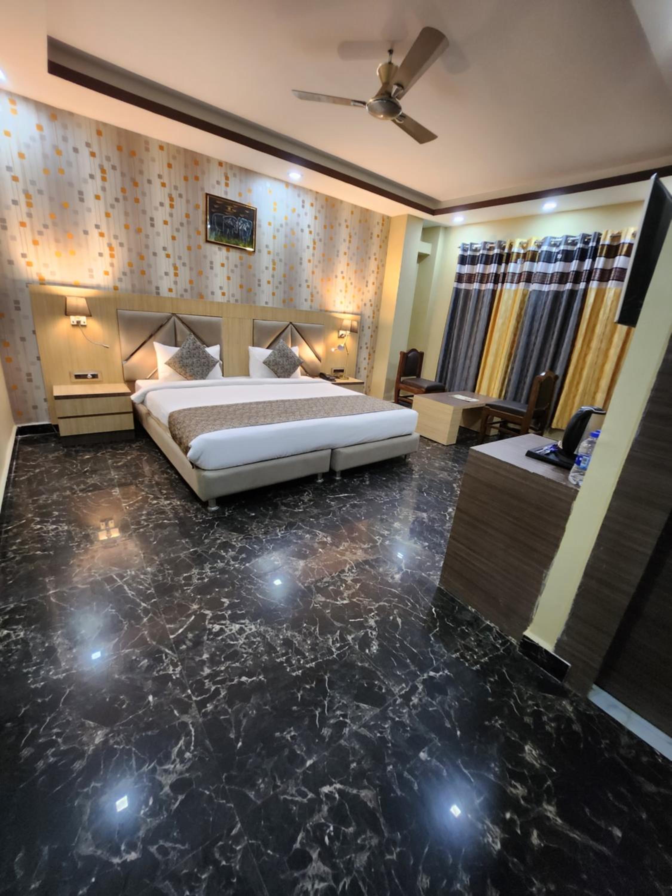 Superior King Room