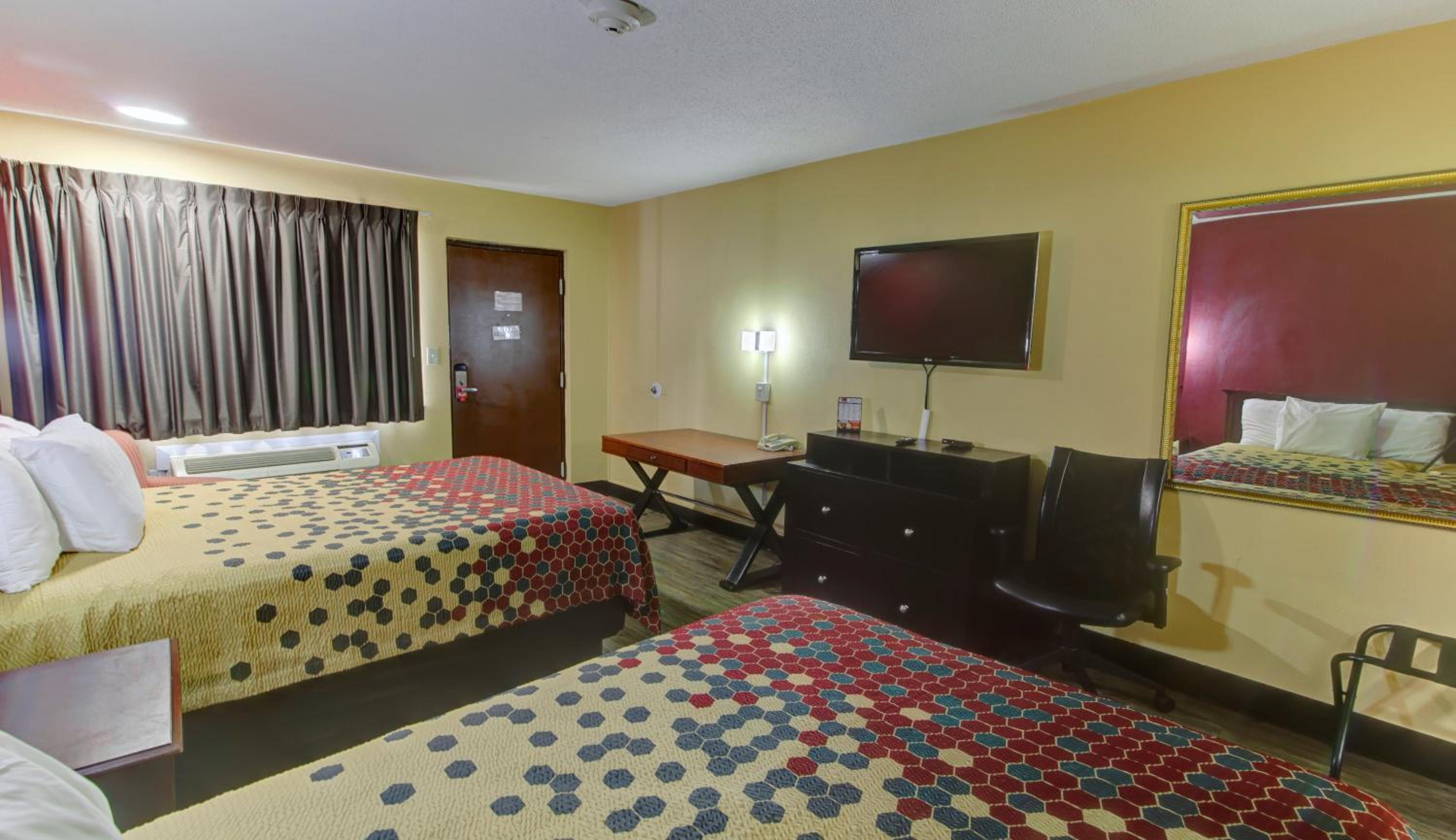 Double Room with Two Double Beds - Smoking - Photo 9