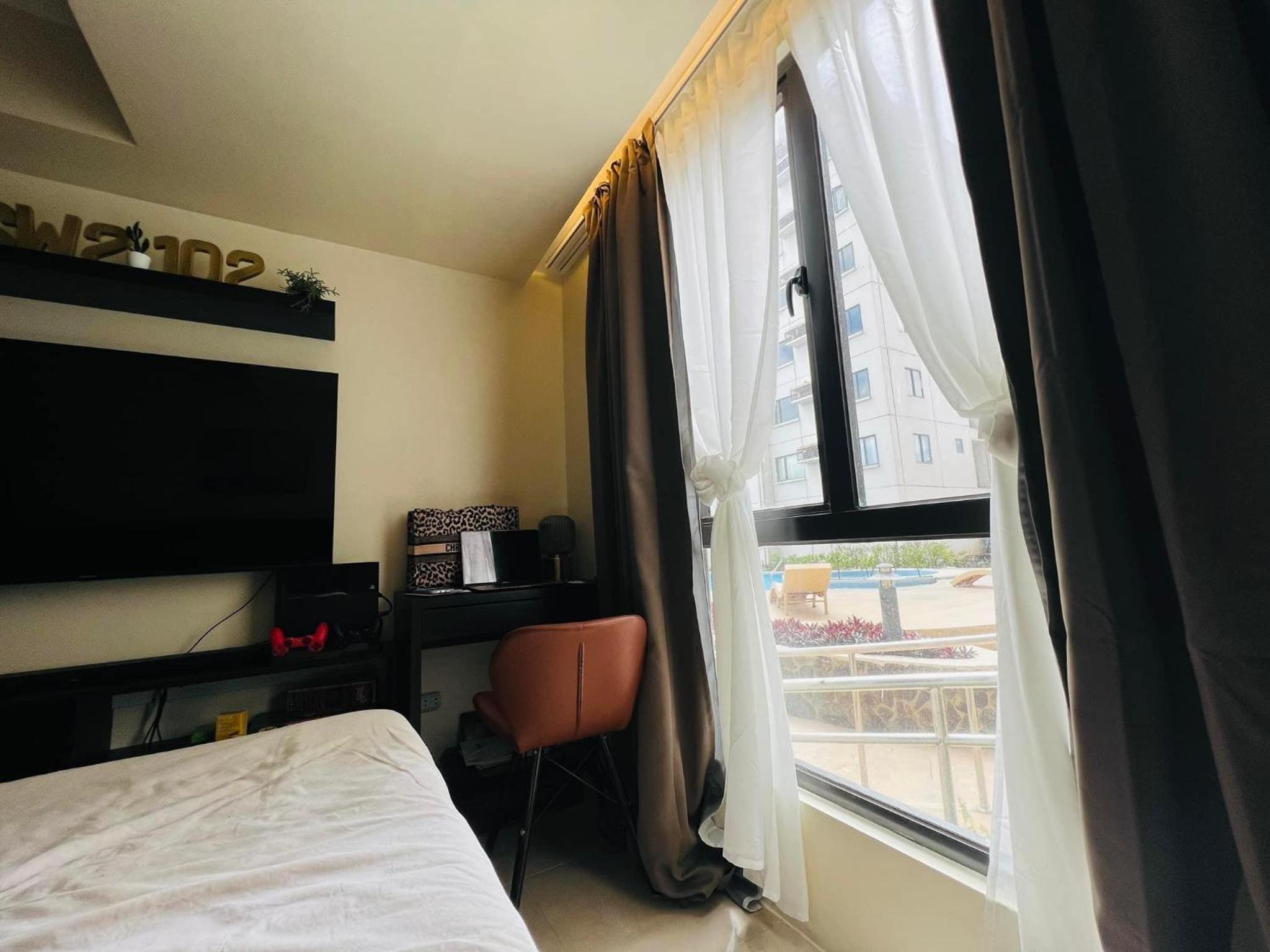 Studio with Pool View