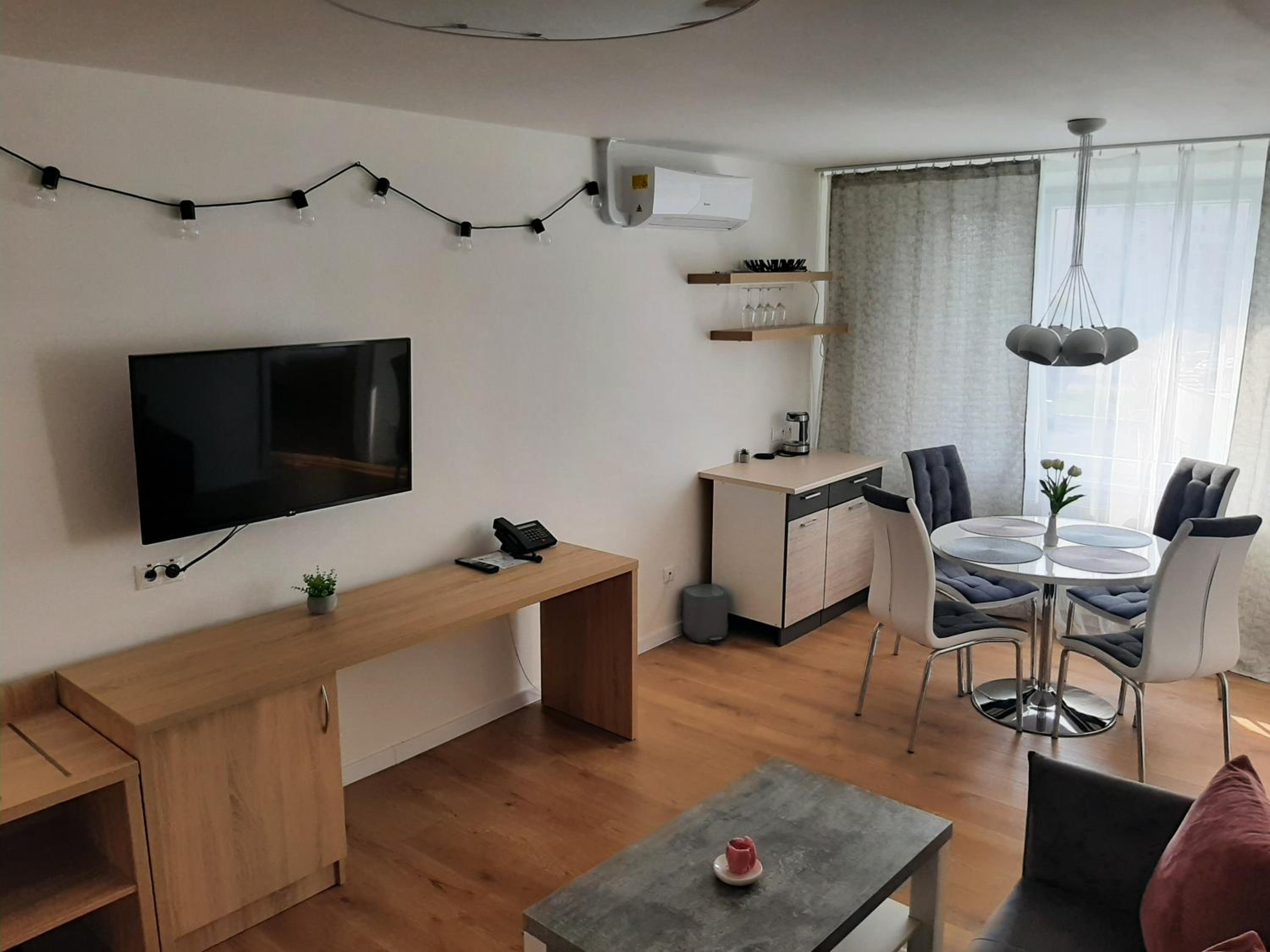 Deluxe Apartment - Photo 4