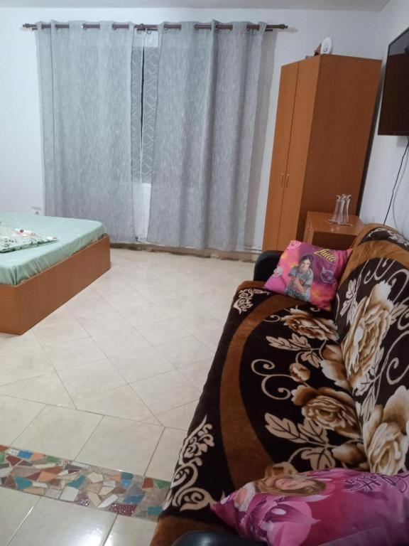Triple Room - Photo 5