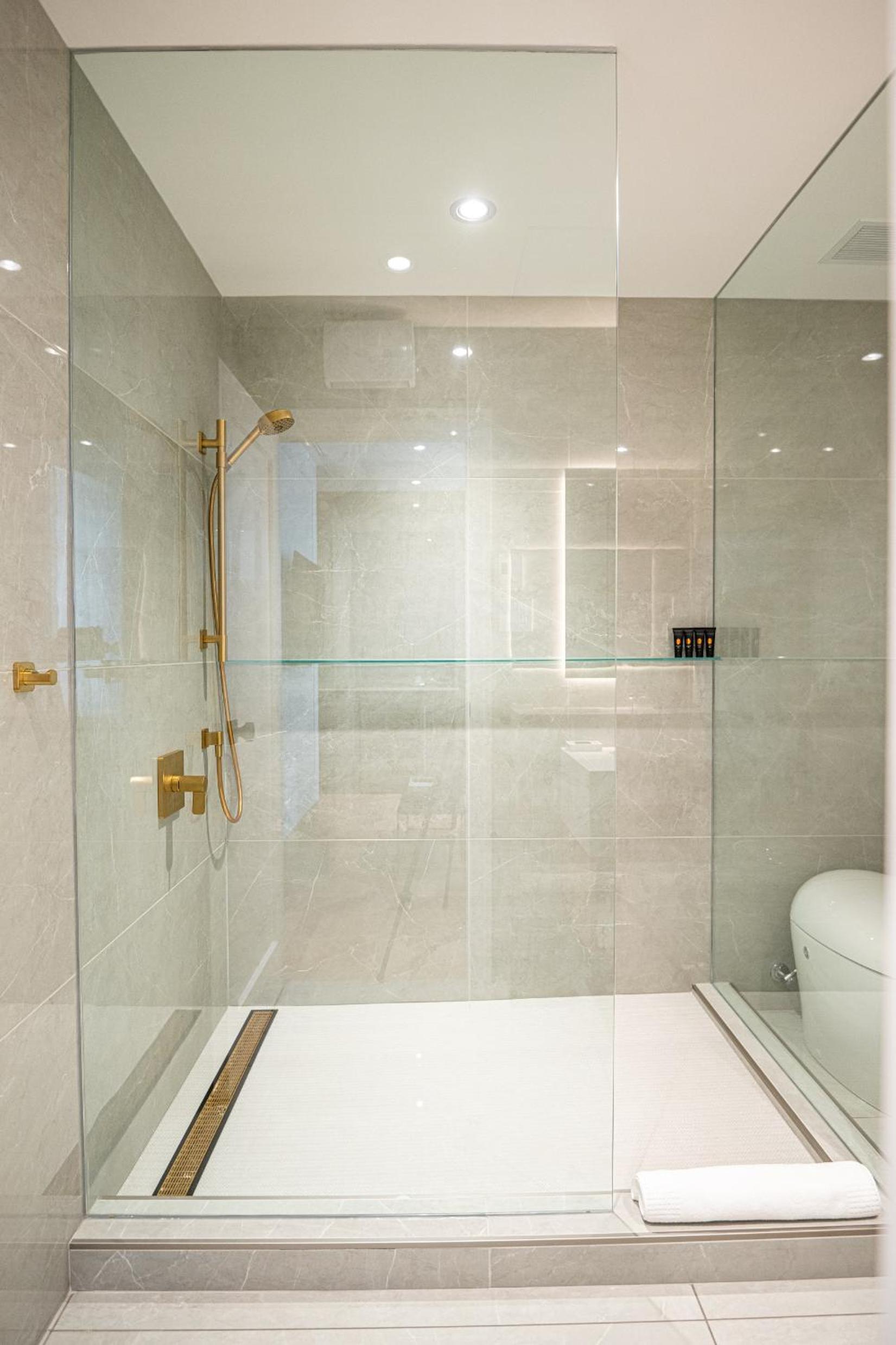 Junior Suite - Photo 6