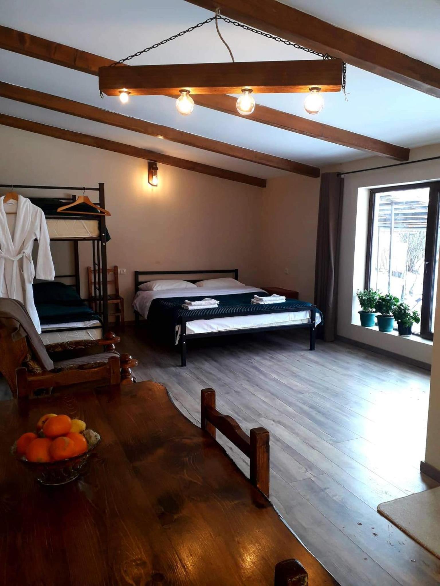 Quadruple Room with Mountain View photo 3