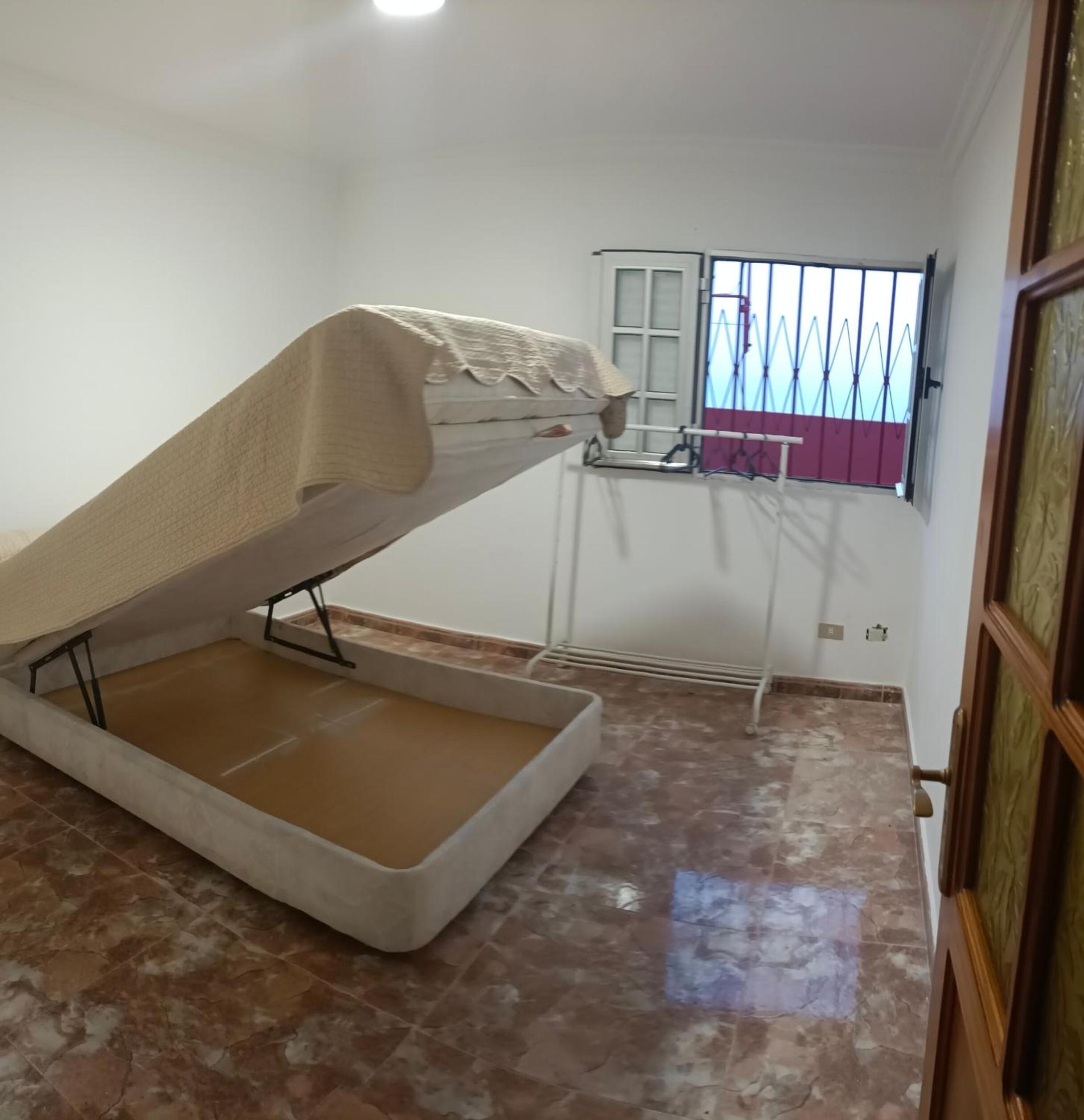 Casa de cinco habitaciones