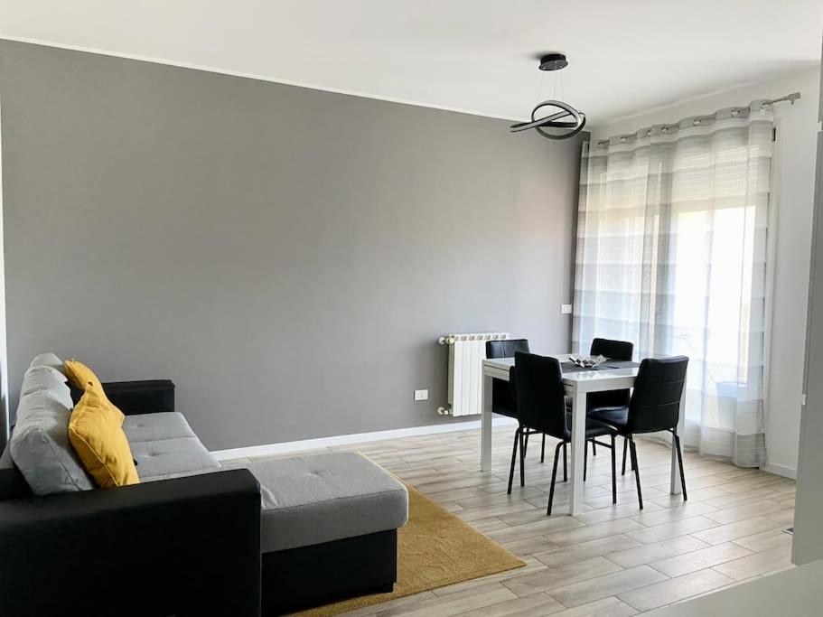 Apartment with Balcony photo 1