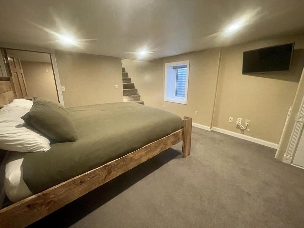 Three-Bedroom House photo 1