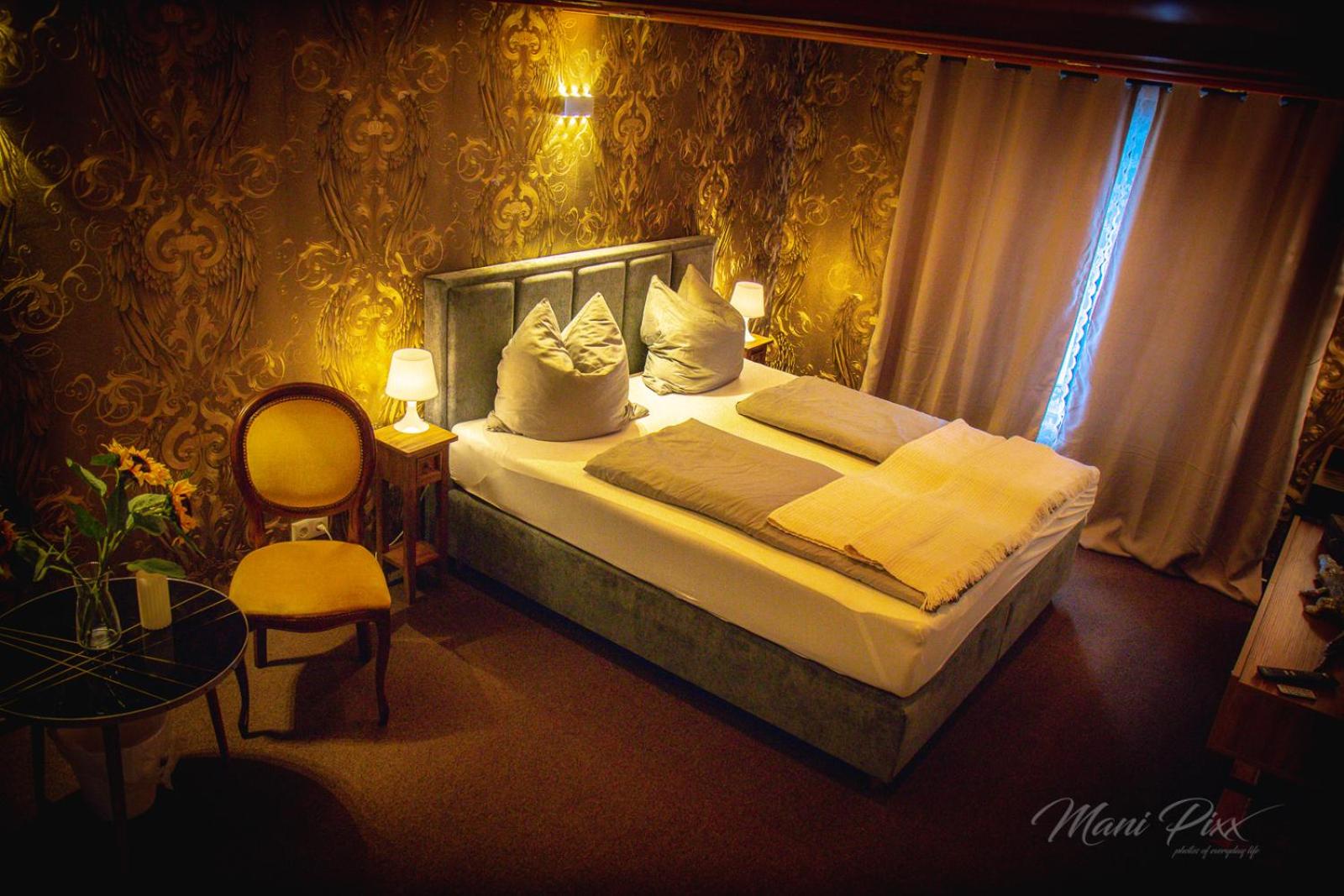 Deluxe Double Room with Shower photo 1