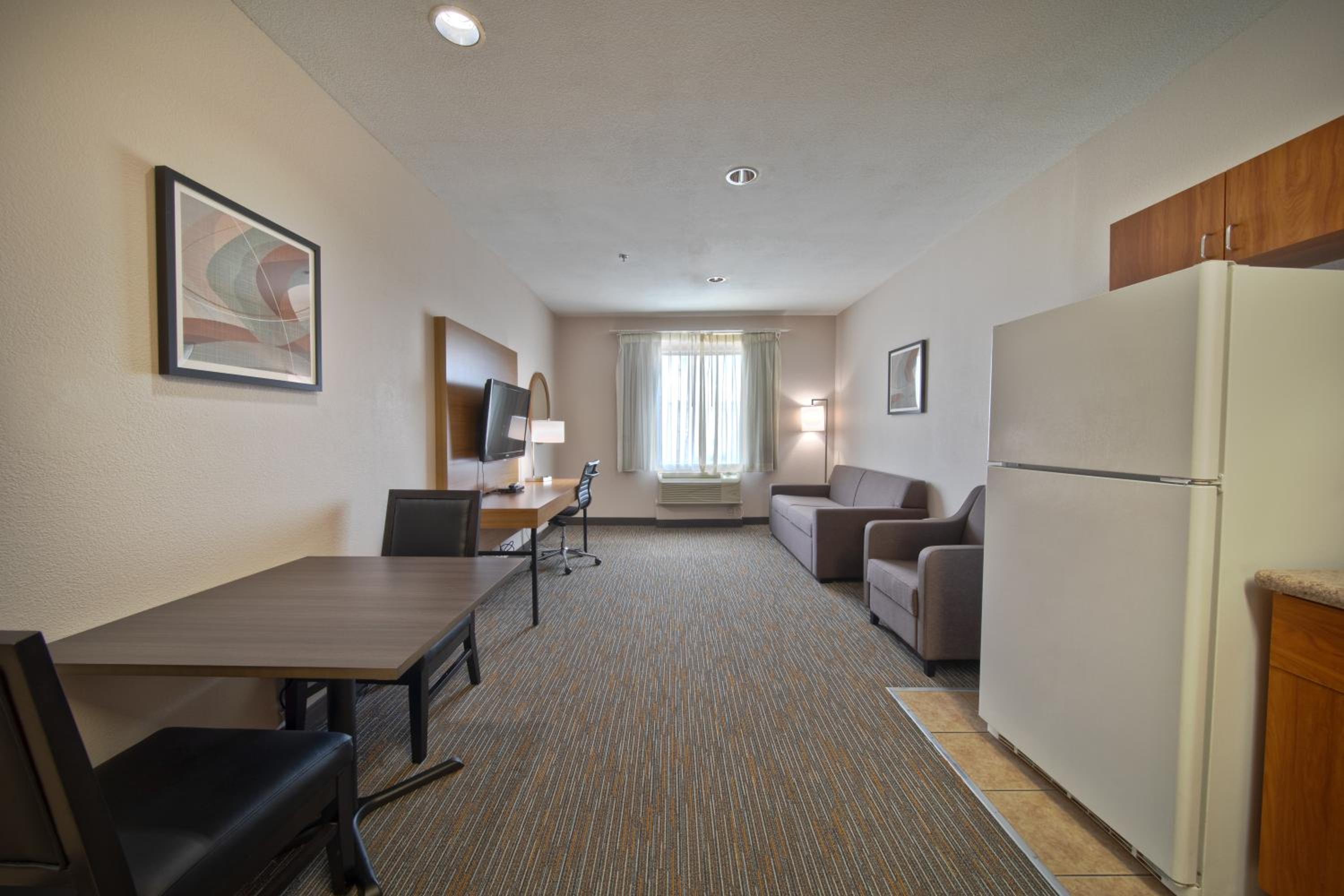 One-Bedroom King Suite - Non-Smoking - Photo 3