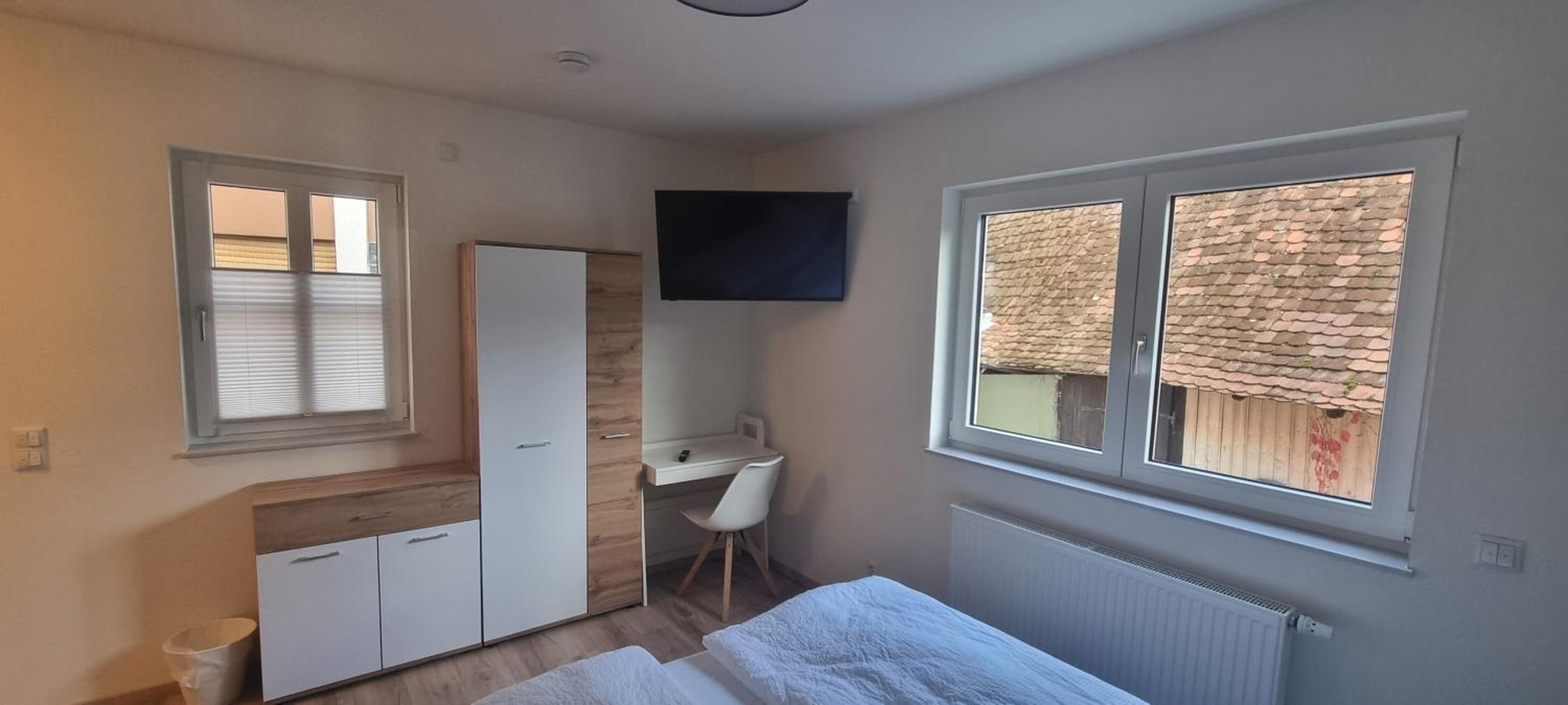 Deluxe Double Room with Shower photo 2
