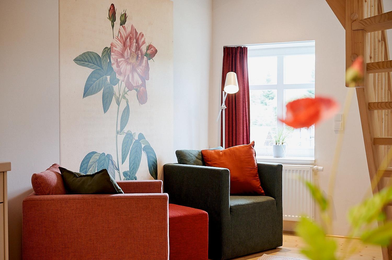 One-Bedroom Apartment - Photo 2