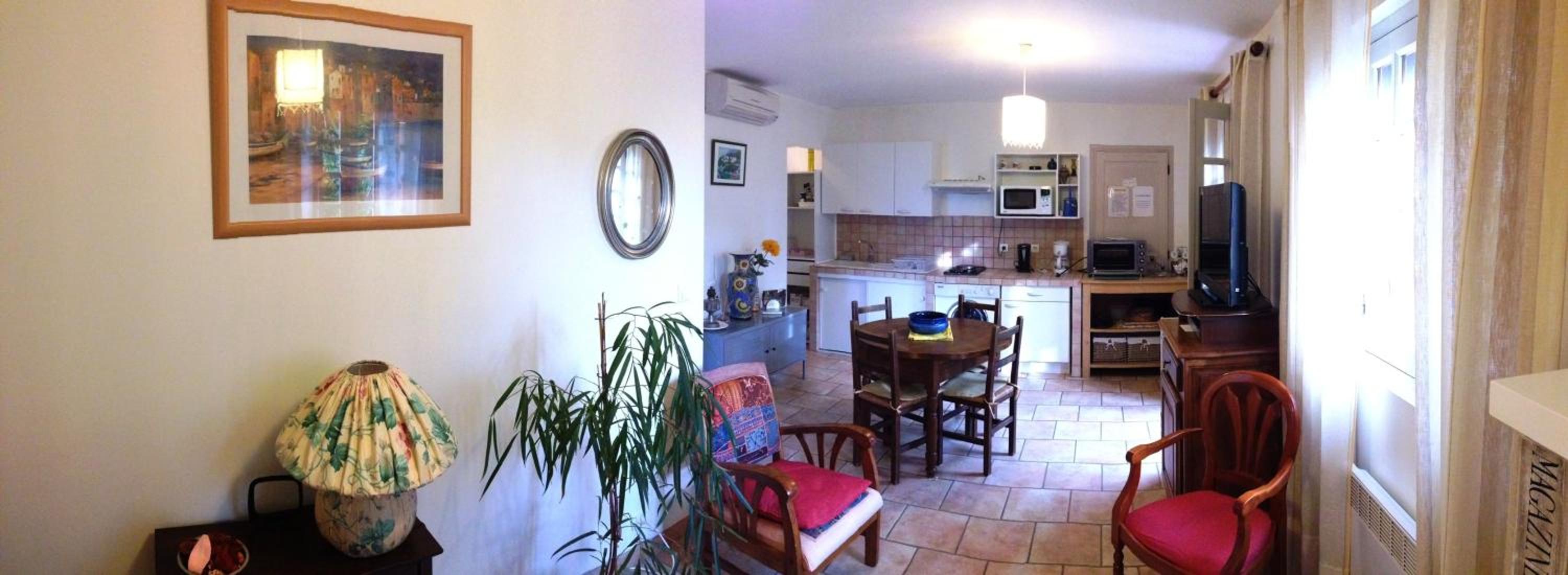 One-Bedroom House photo 2