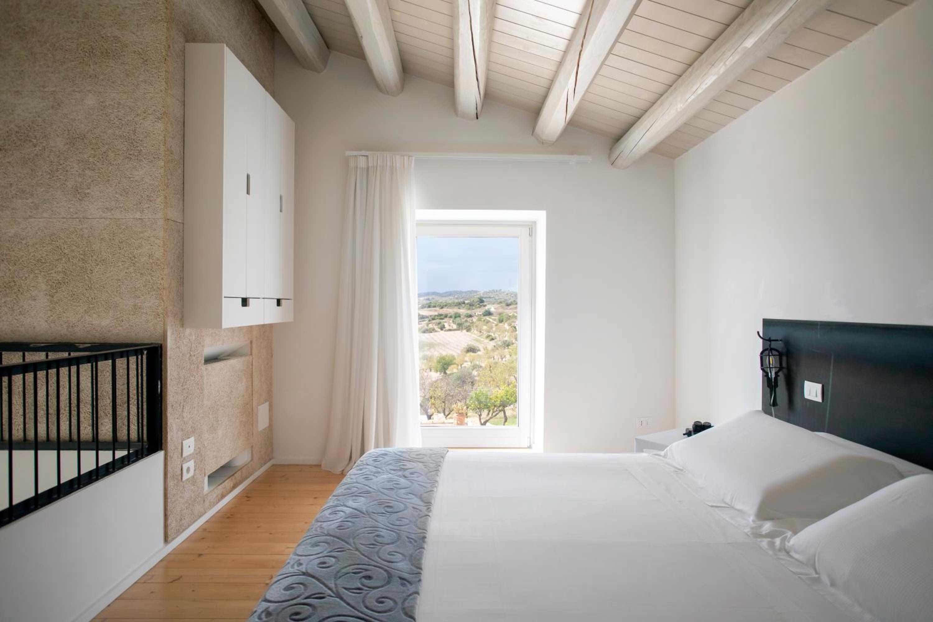Superior Room - Photo 5