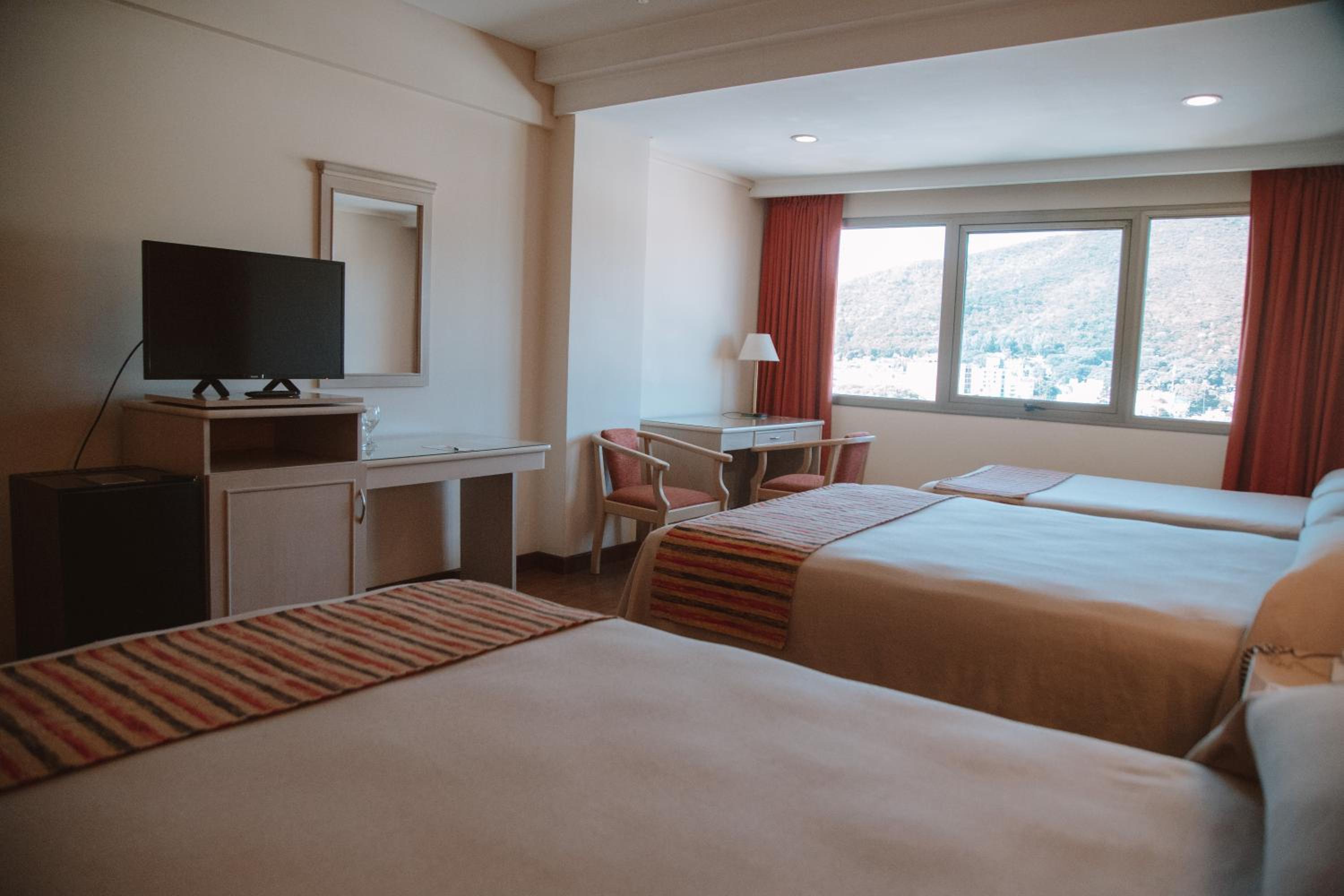 Deluxe Triple Room photo 1