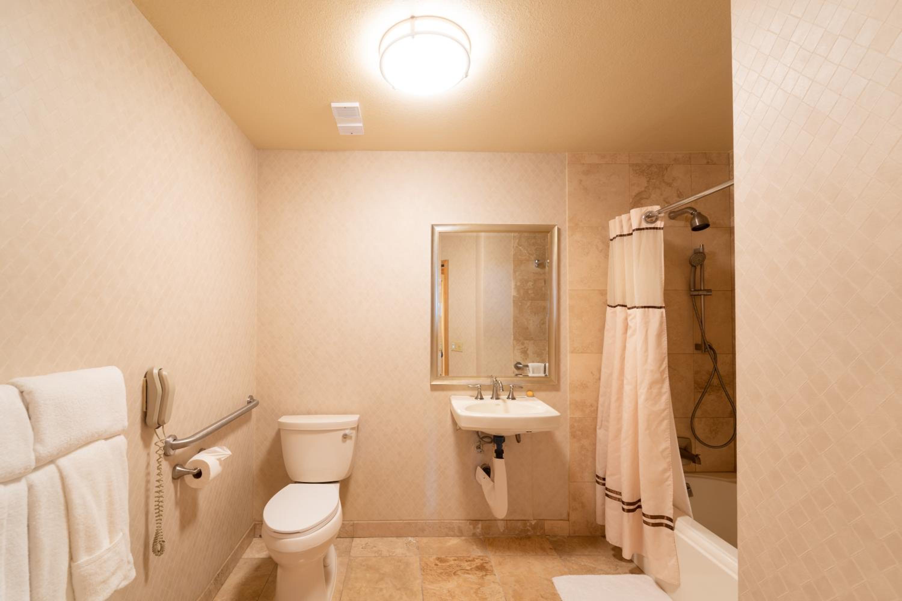 Partial Ocean View Standard ADA Accesible Room photo 2