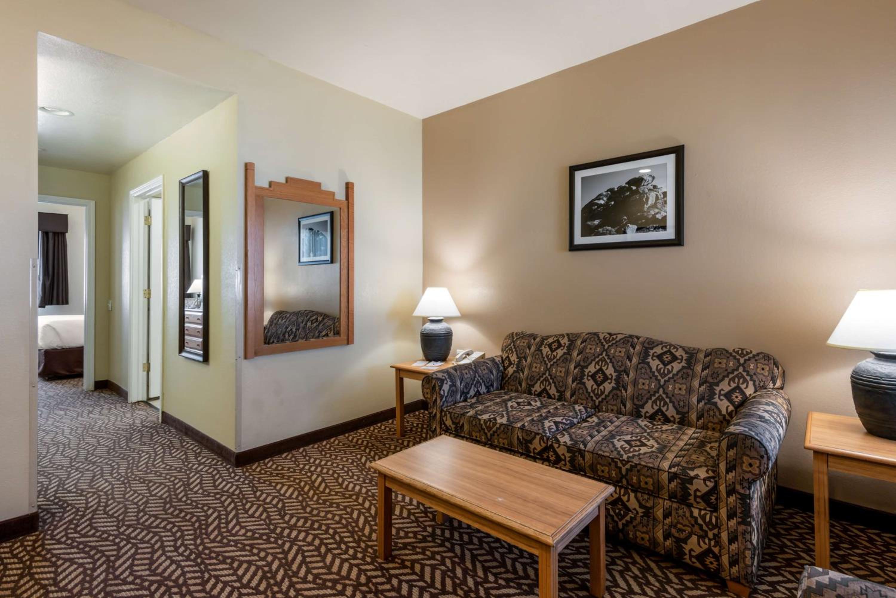 Queen Suite With Two Queen Beds - Non-Smoking
