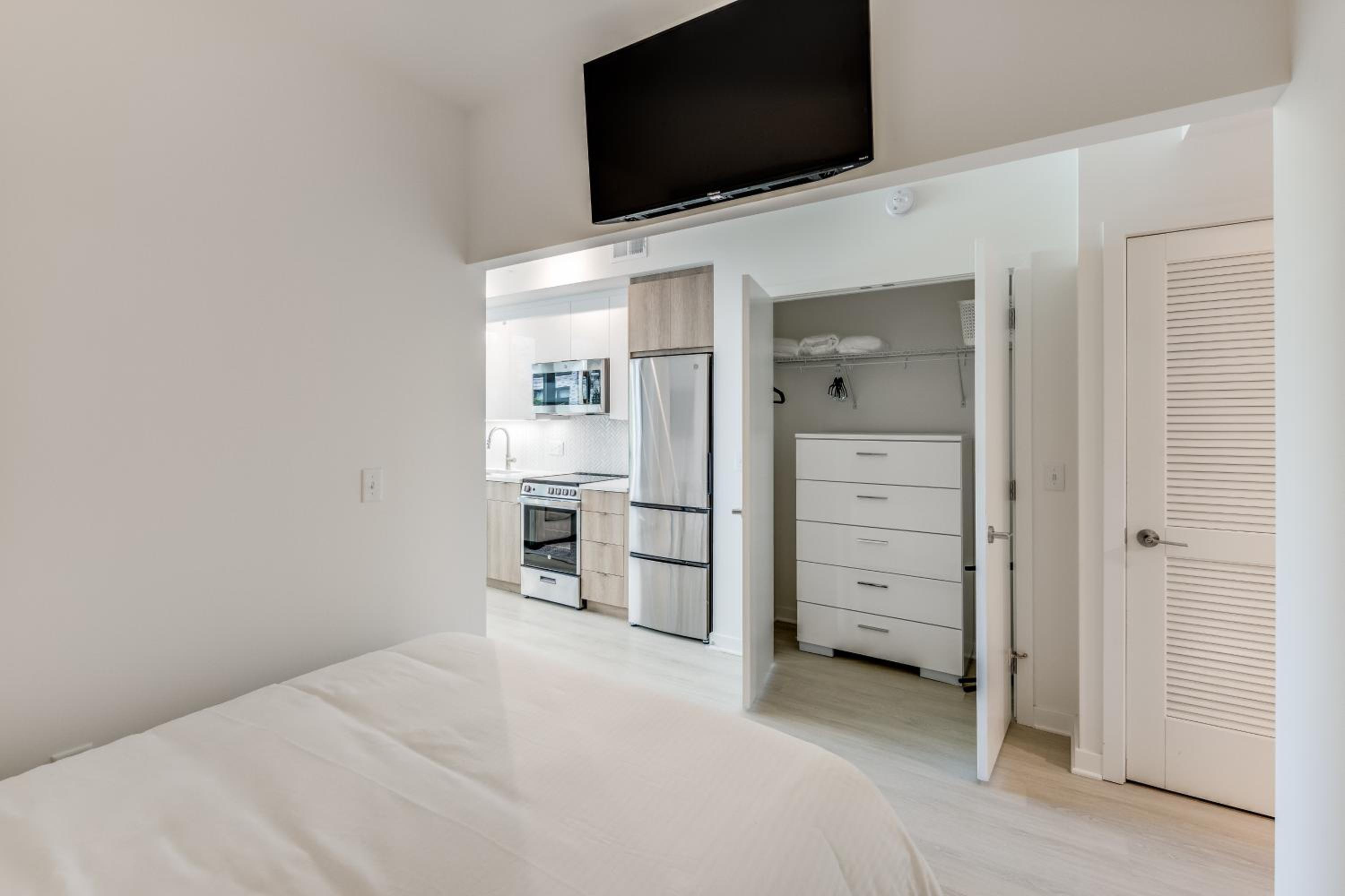  One Bedroom Apartment - Photo 7
