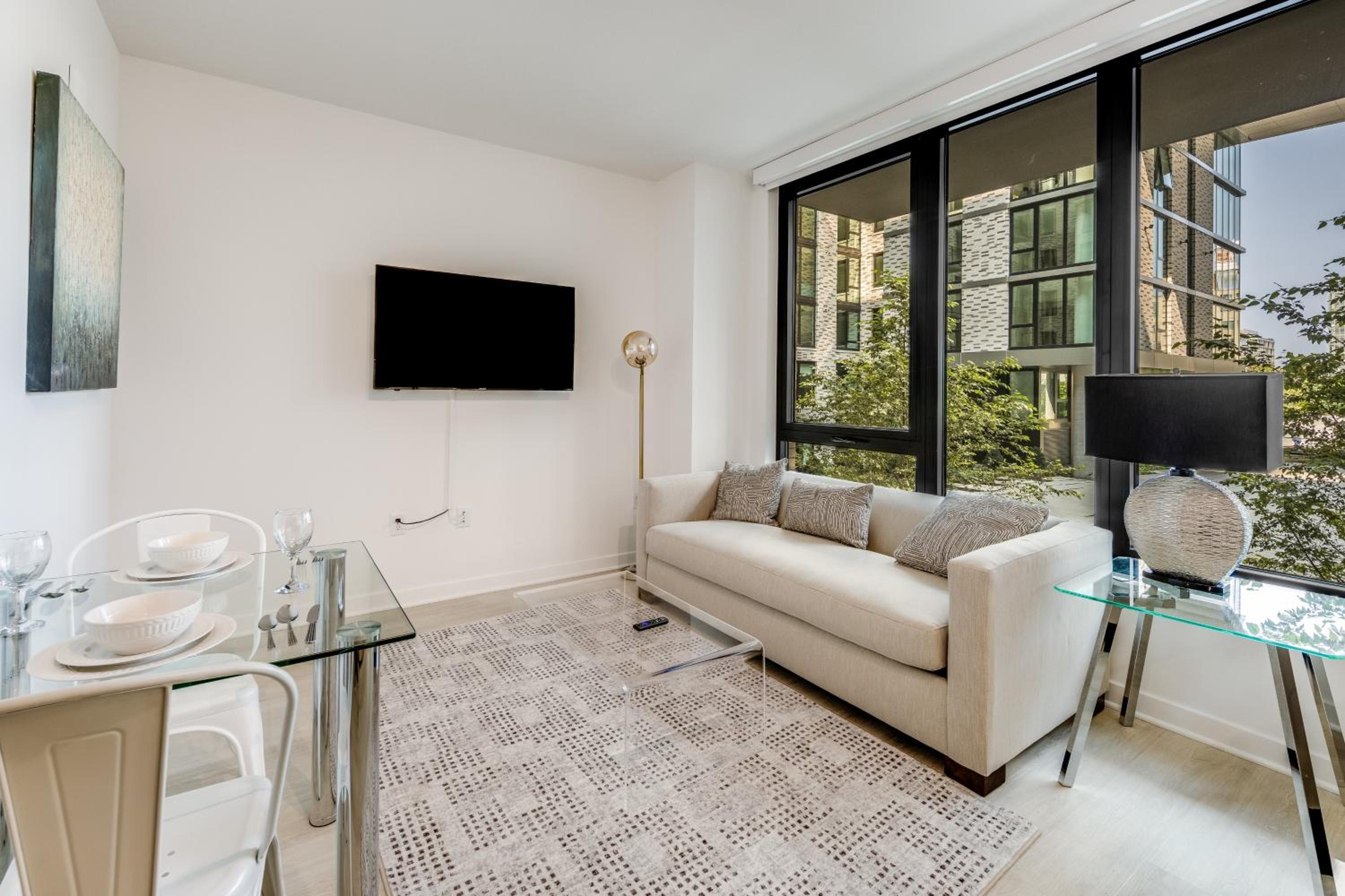  One Bedroom Apartment - Photo 3