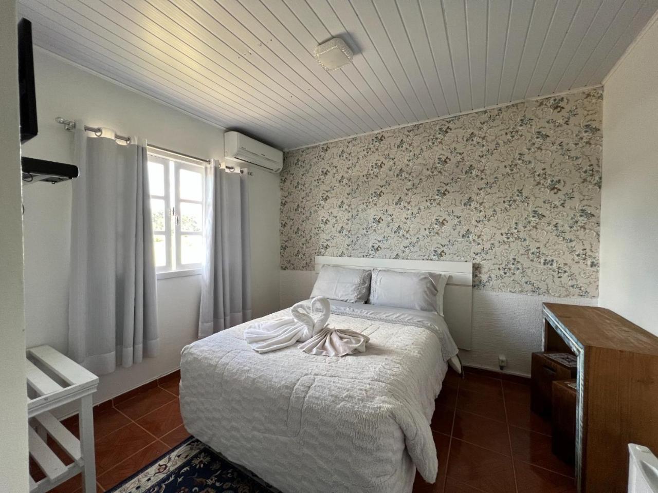 Executive Suite - Photo 1