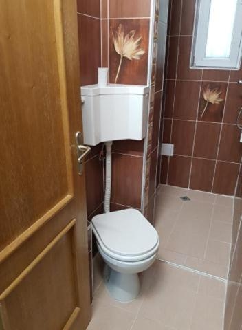 One-Bedroom Apartment - Photo 16