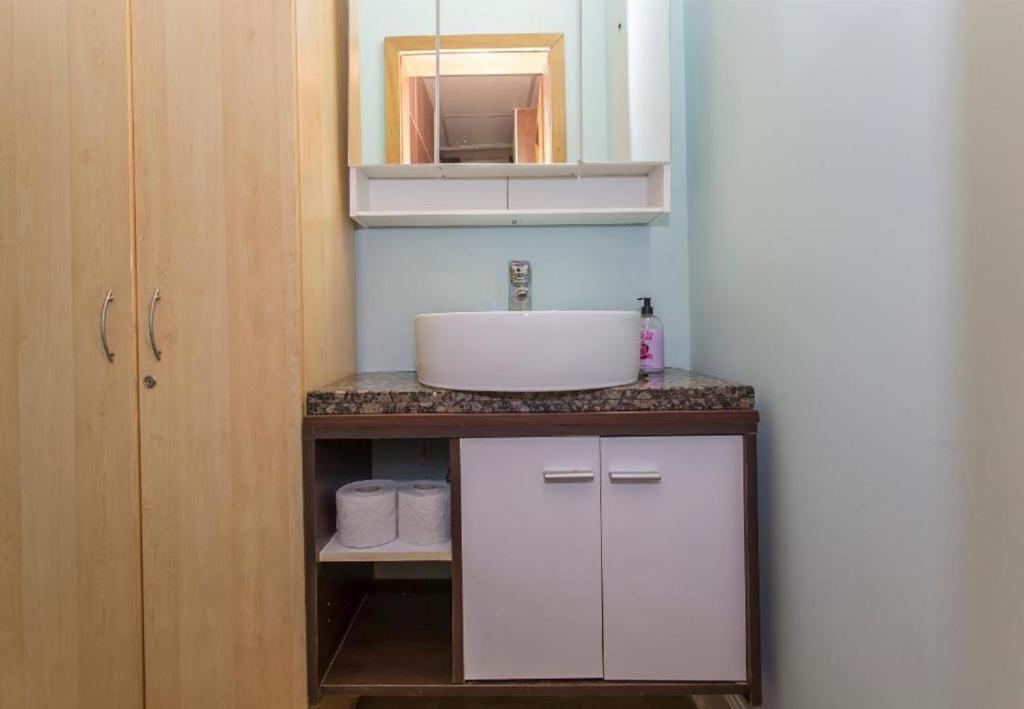 One-Bedroom Apartment - Photo 14