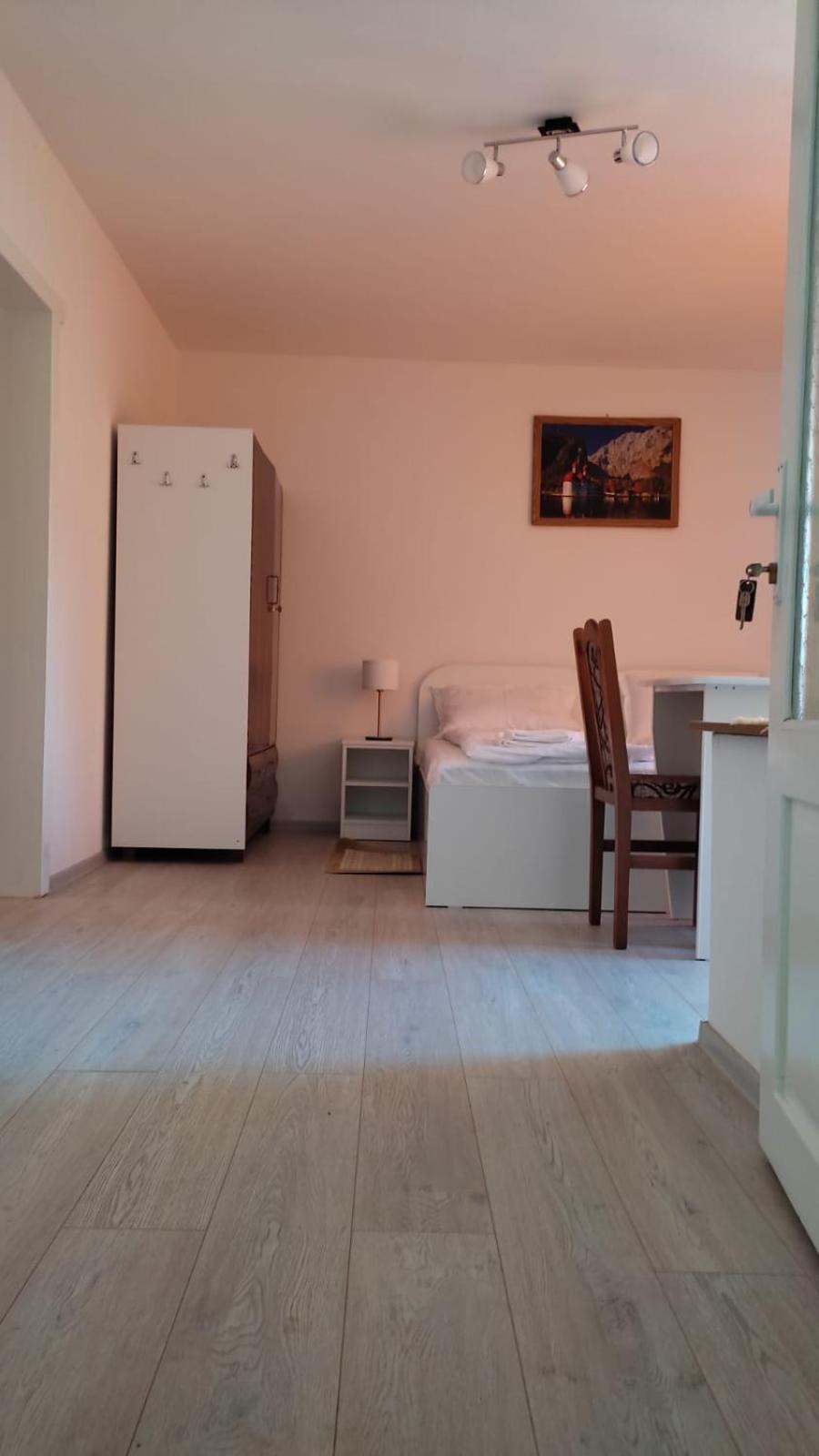 Apartment - Ground Floor photo 3