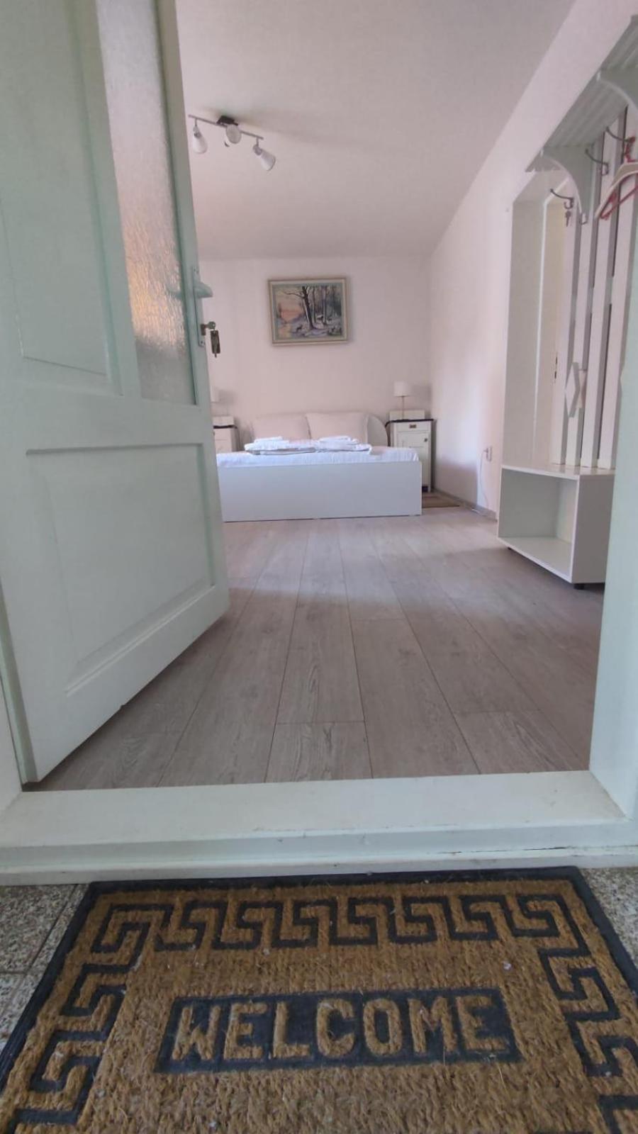 Apartment - Ground Floor - Photo 3