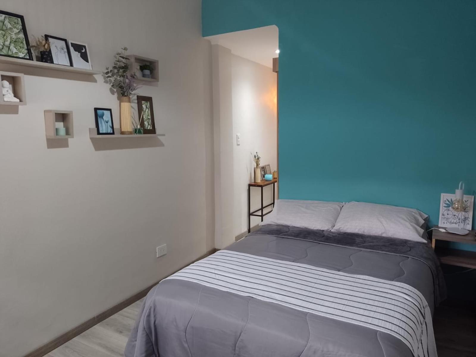 One-Bedroom Apartment photo 2