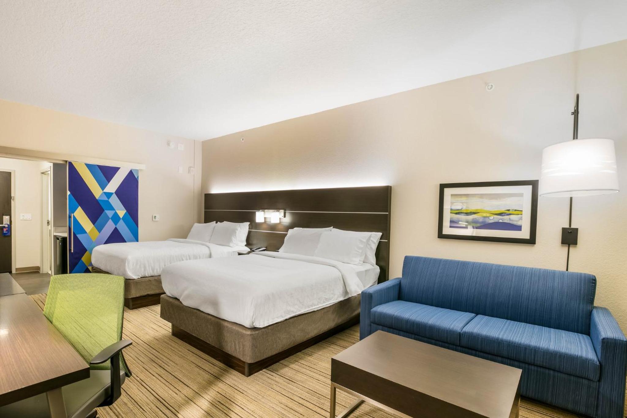 Suite with Two Queen Beds
