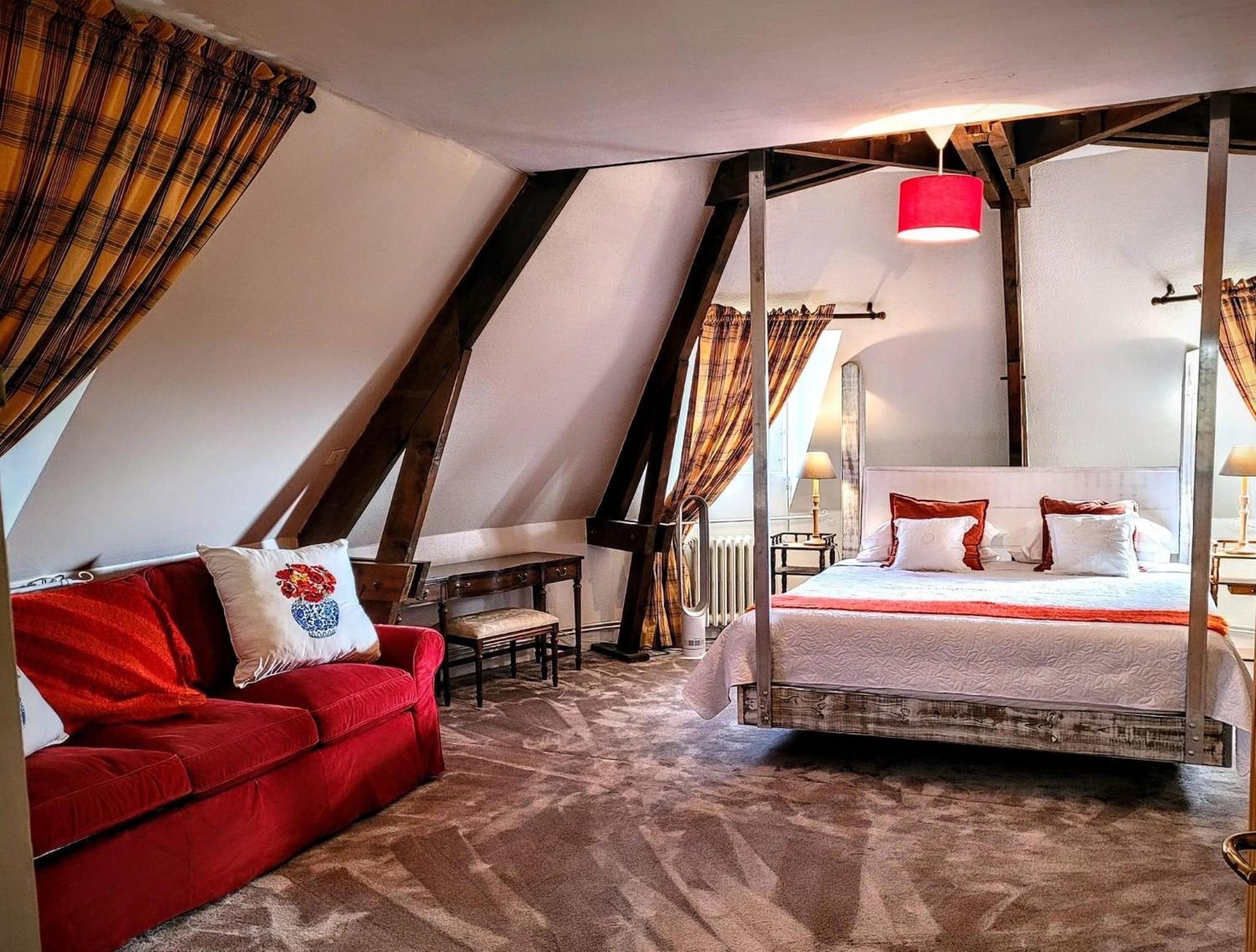 Deluxe Triple Room photo 2