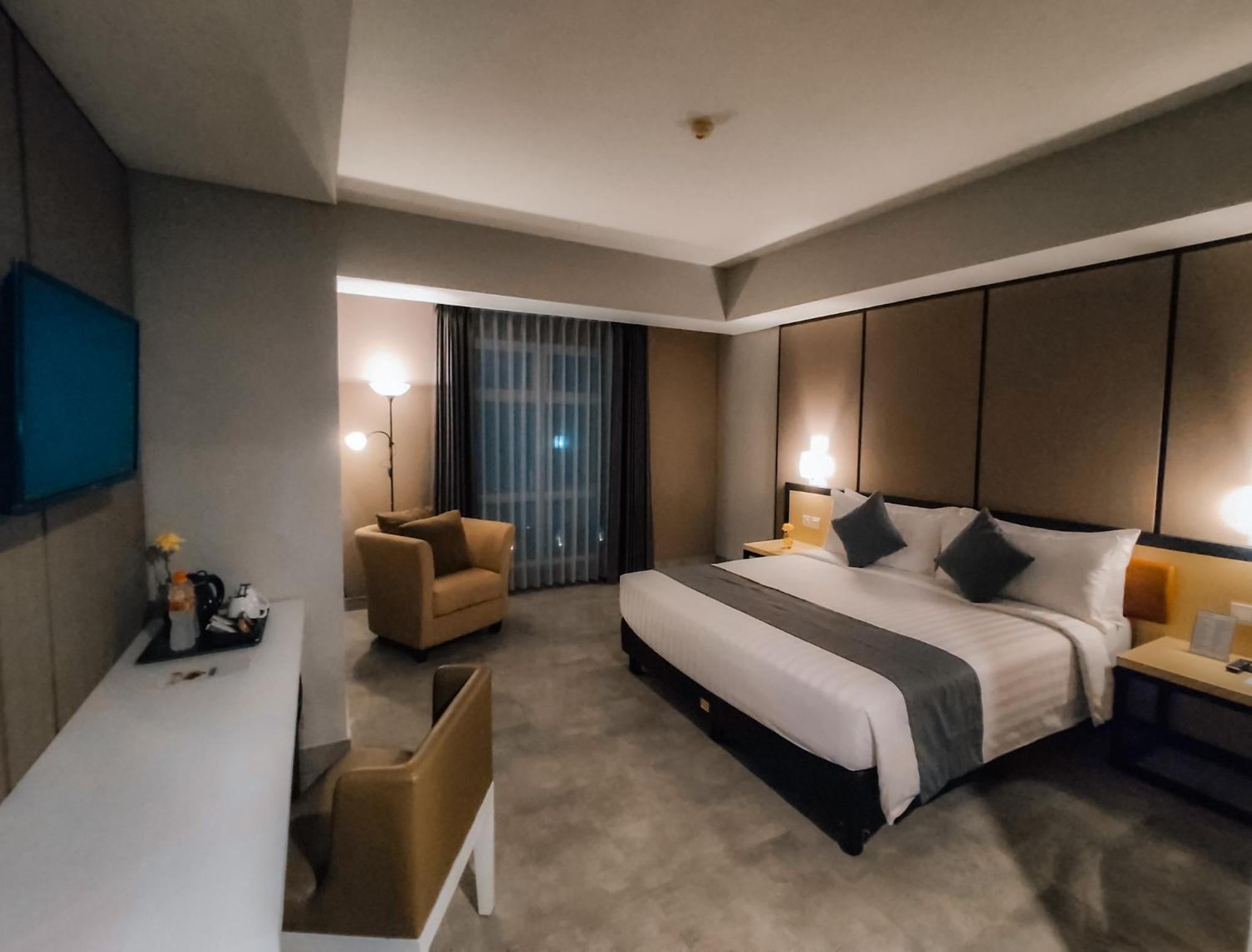 Superior King Room