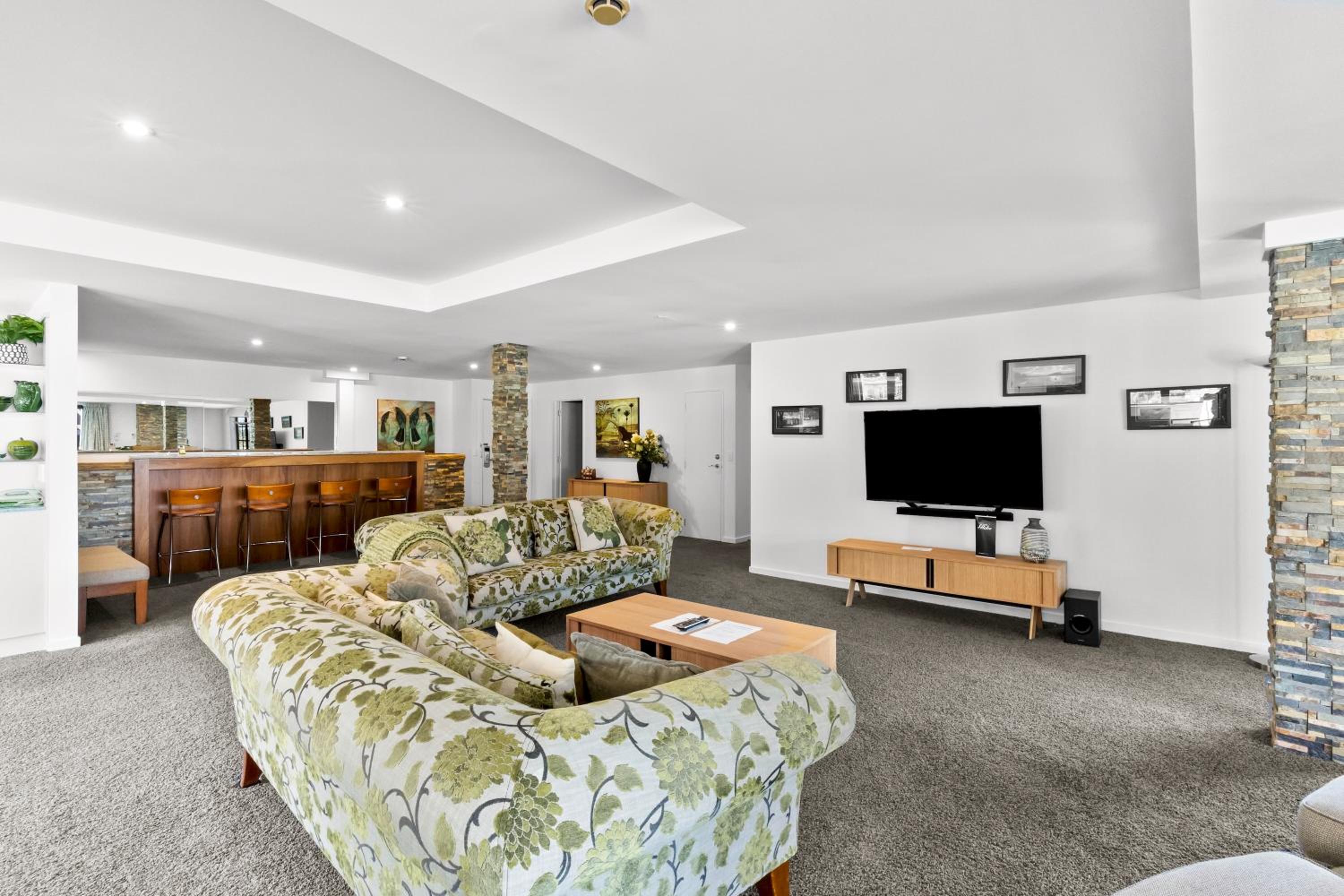 Three-Bedroom Apartment - Penthouse