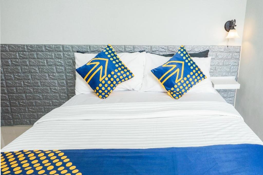 Double Room - Photo 8