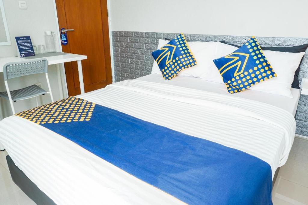 Double Room - Photo 7