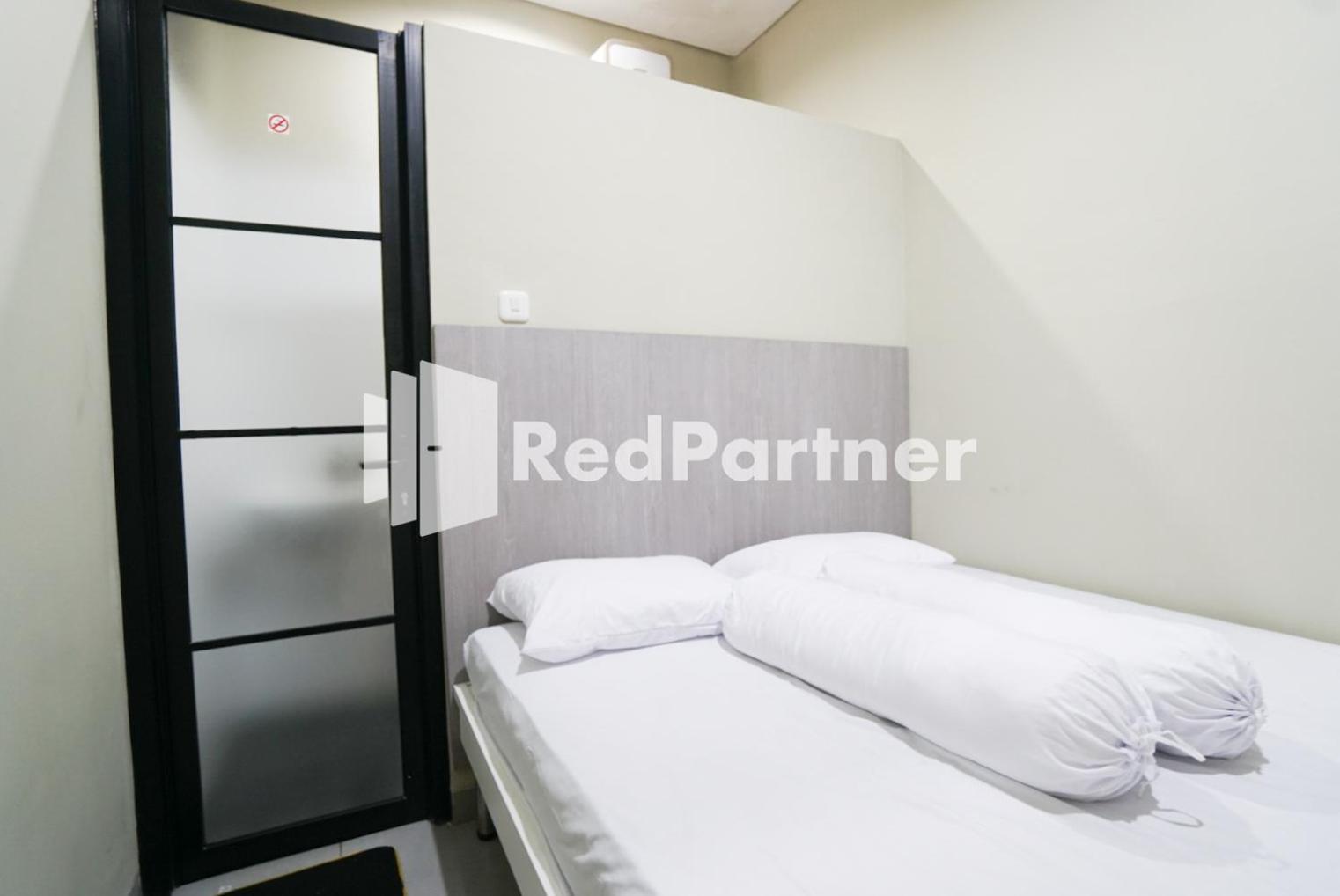 Standard Double Room - Photo 17