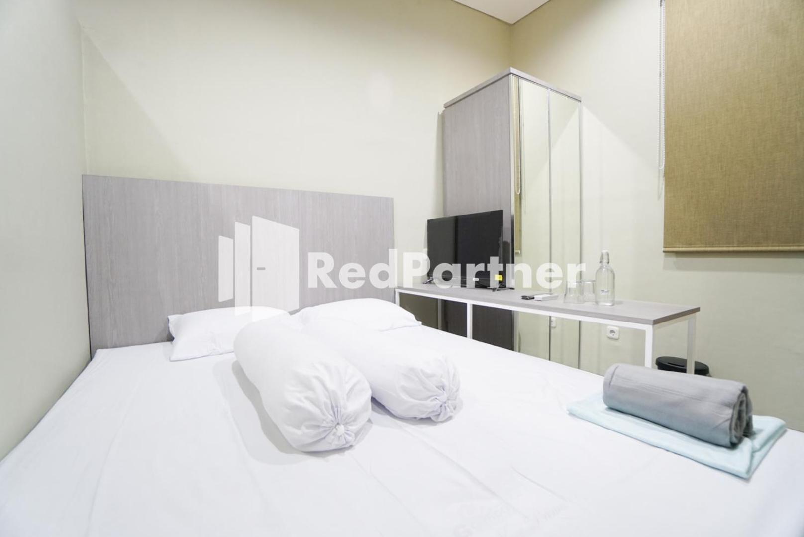 Standard Double Room - Photo 8
