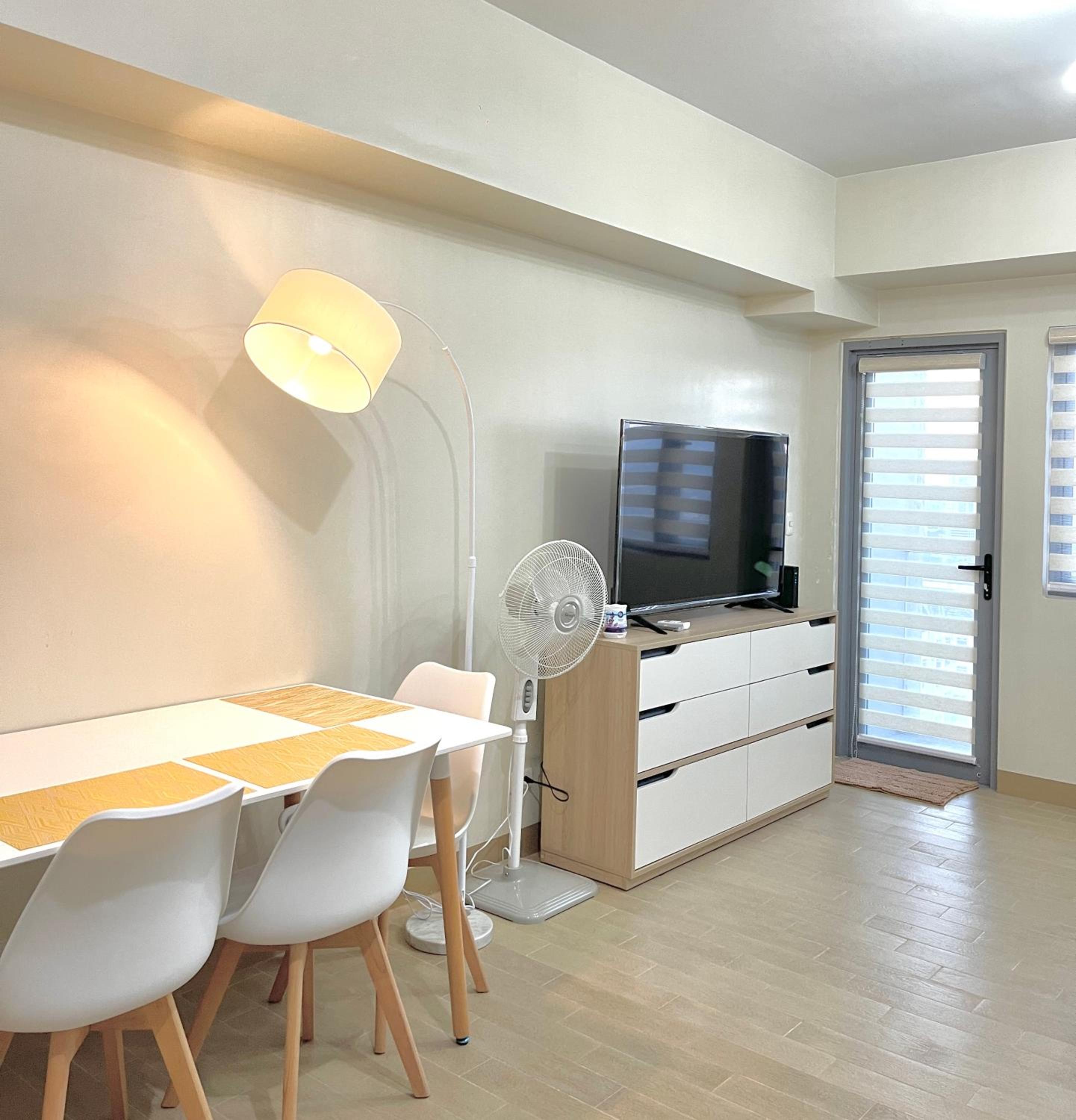 Studio With Balcony