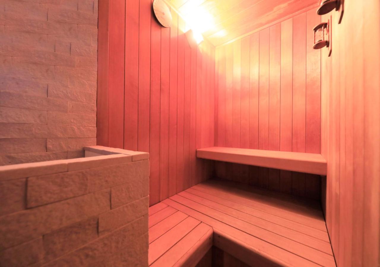 Suite With Sauna - Photo 8