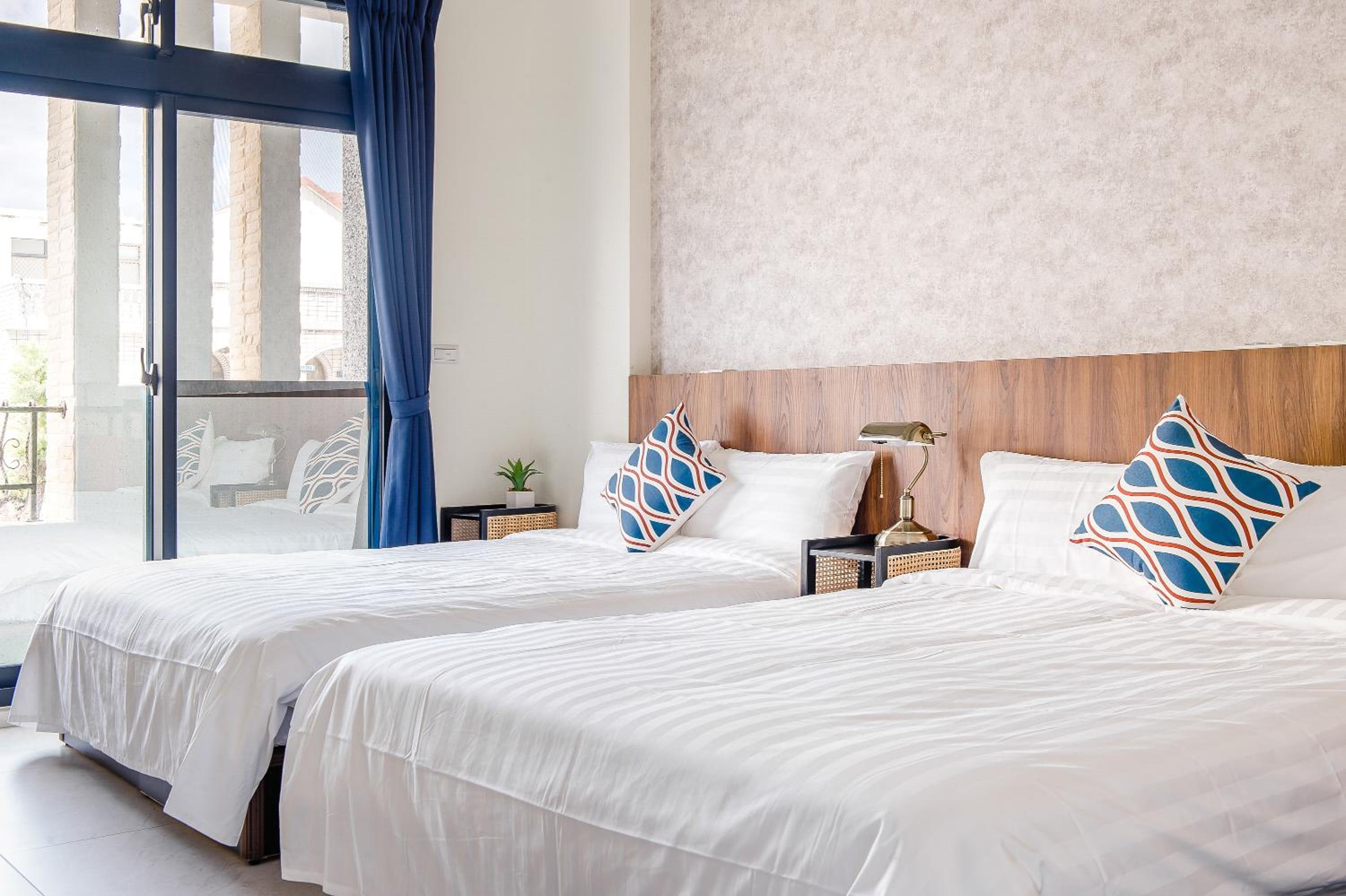 Deluxe Twin Room with Balcony photo 1